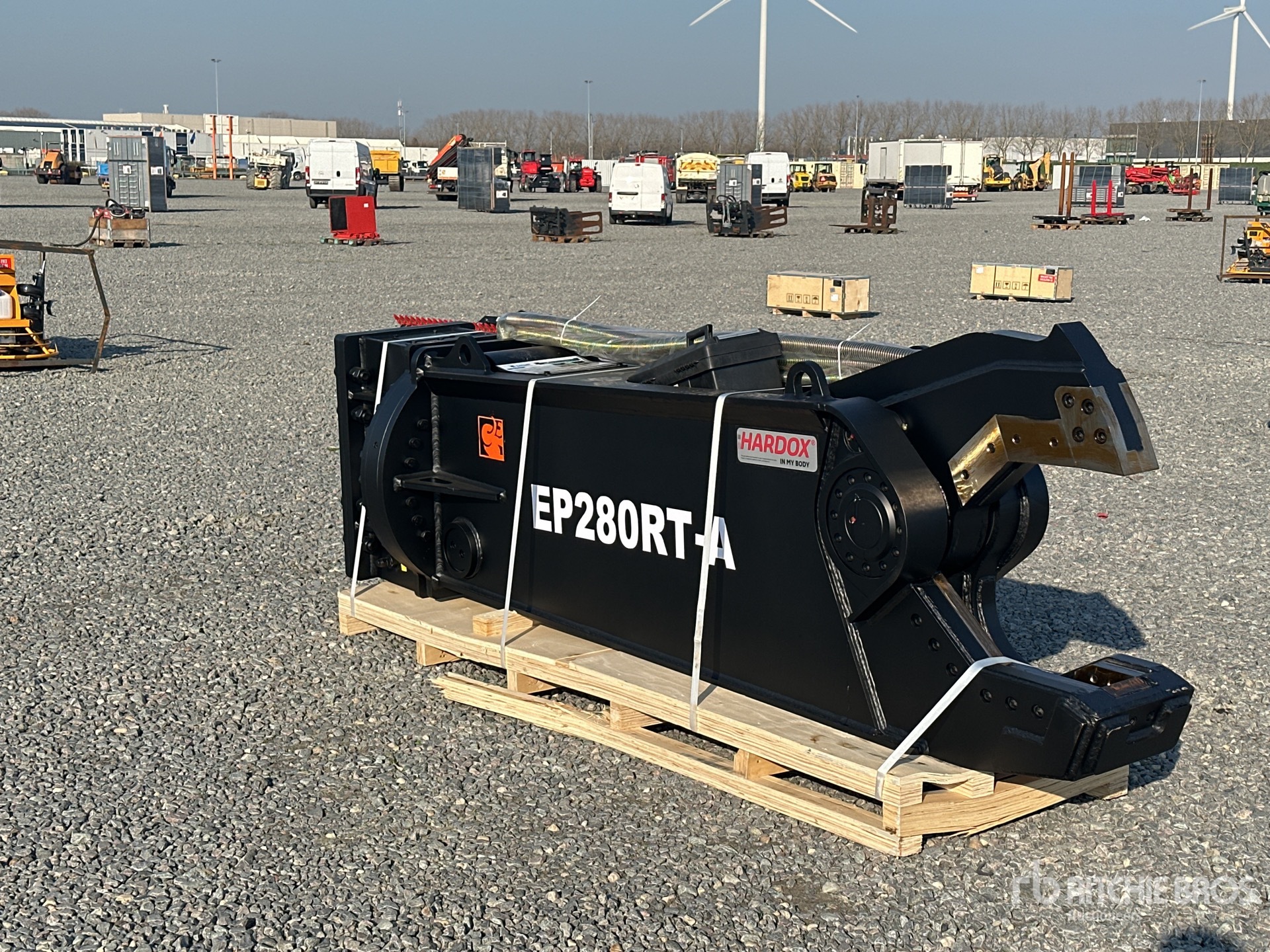 General Appearance with Picture, Right Front Corner