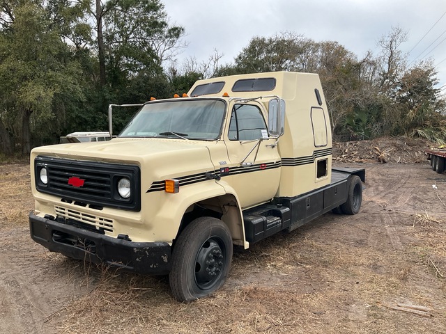 1988 Chevrolet C70 4x2 Sleeper Versatile Hauler Truck