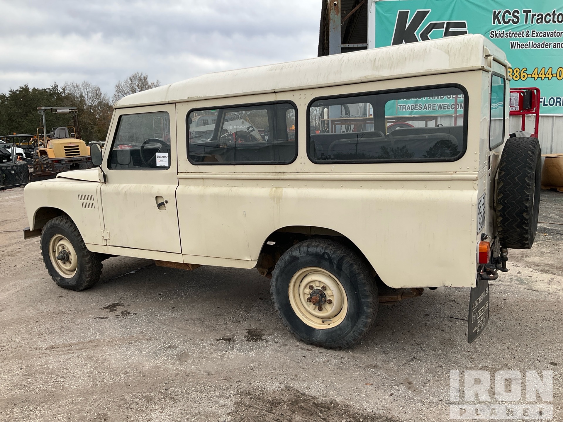 General Appearance with Picture, Left Rear Corner