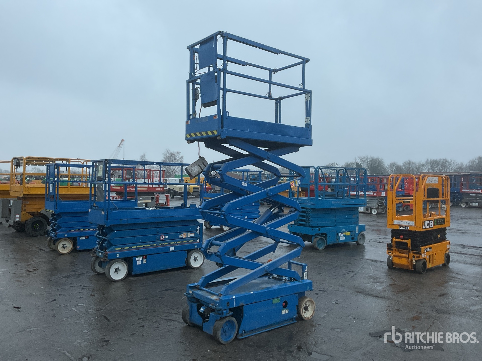 General Appearance with Featured Photo