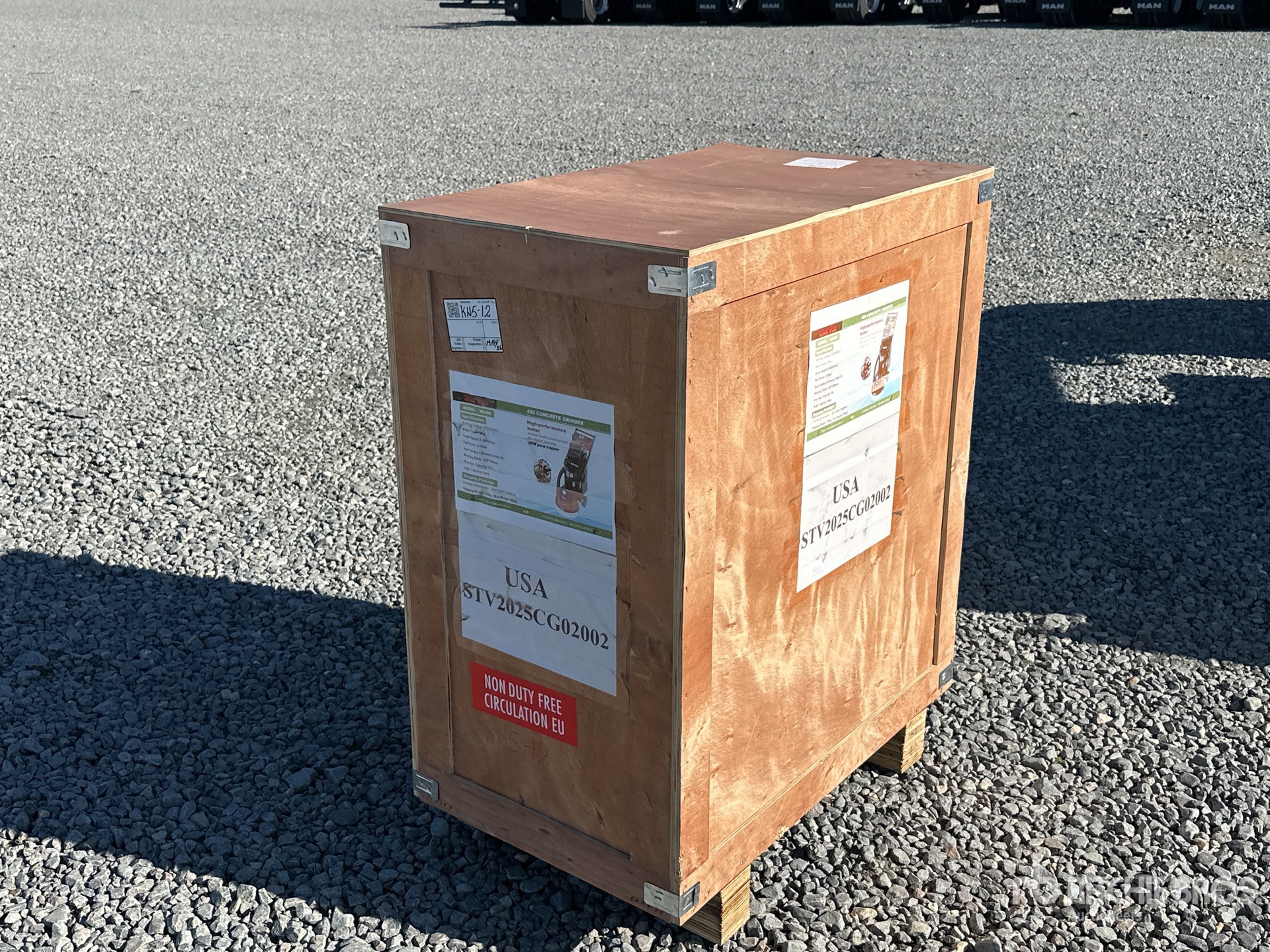 General Appearance with Picture, Right Front Corner