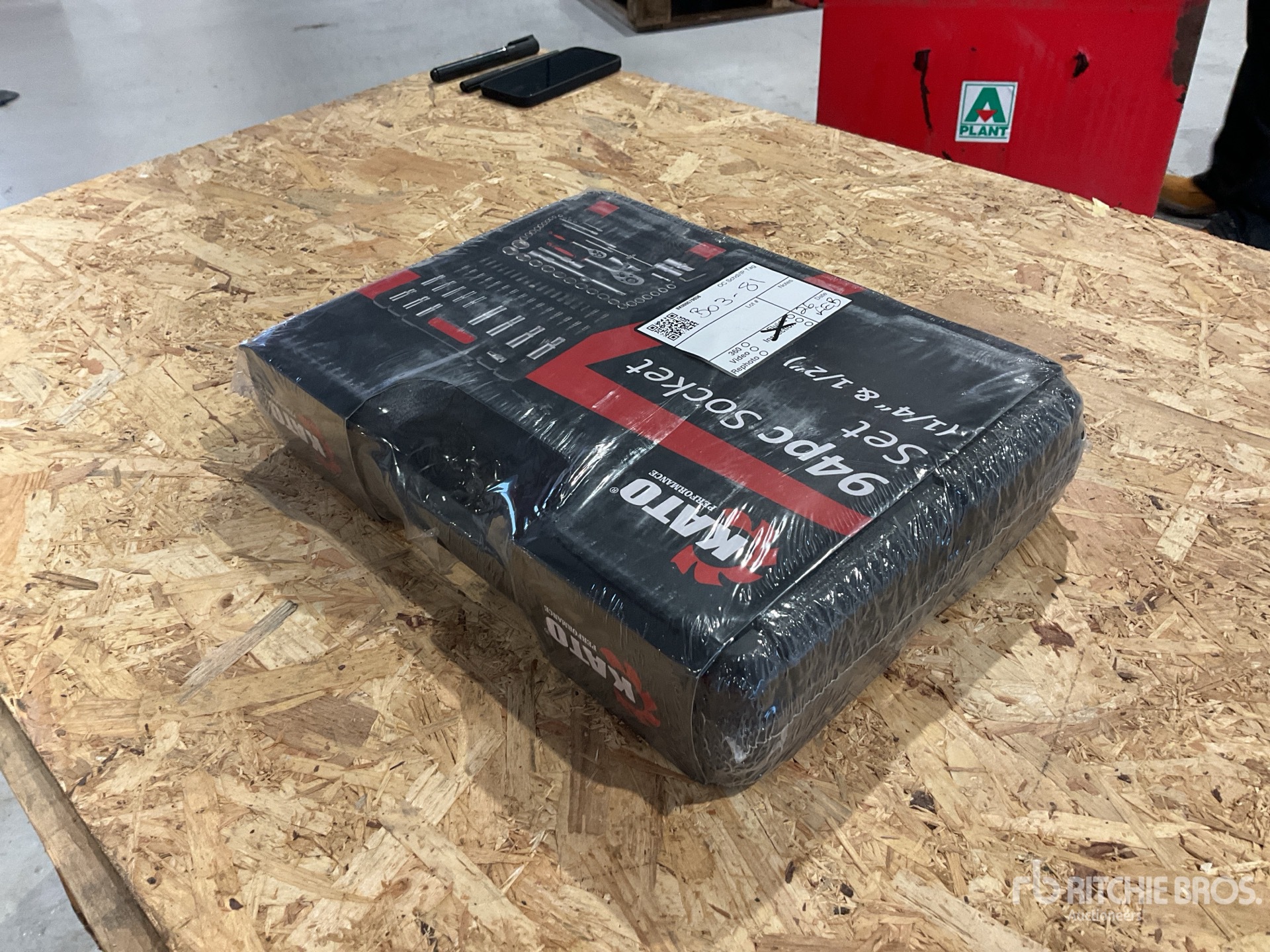 General Appearance with Picture, Left Front Corner