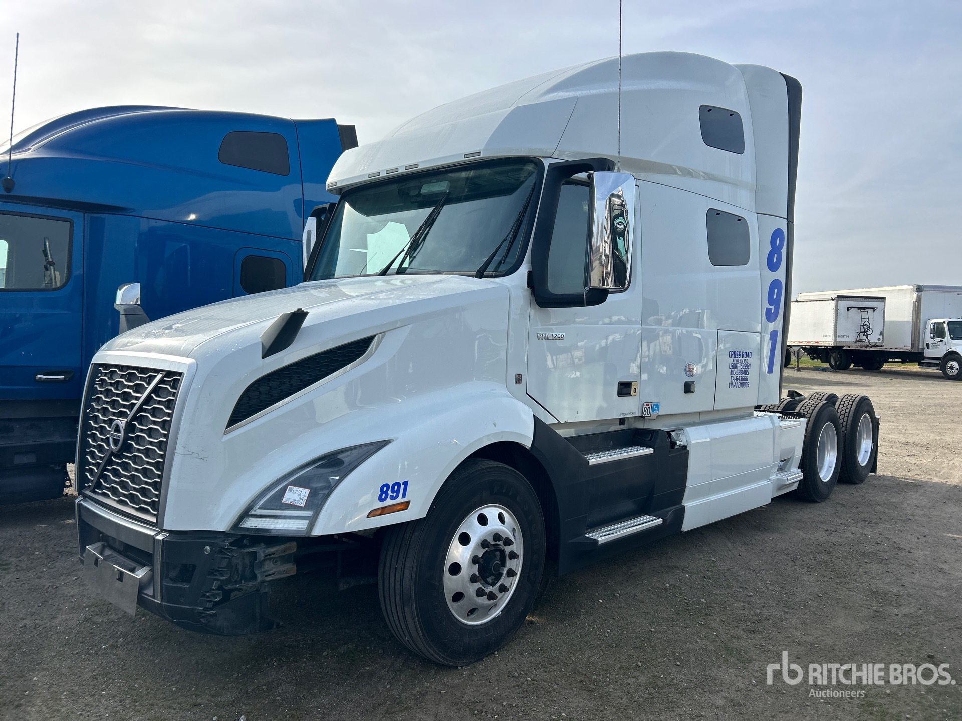 General Appearance with Picture, Left Front Corner