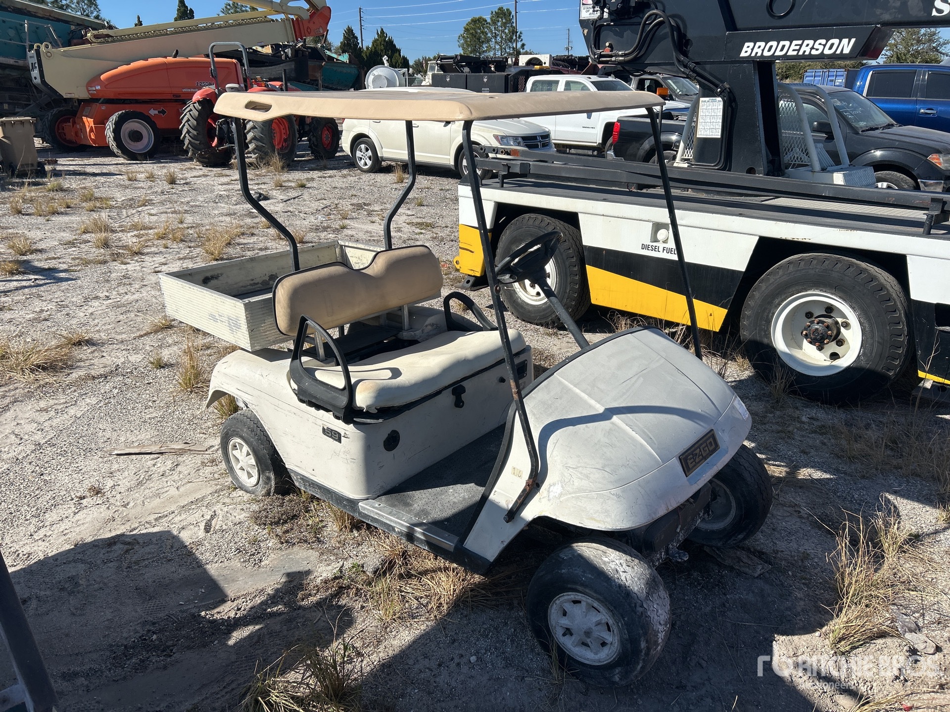 General Appearance with Bild, Ecke vorne rechts