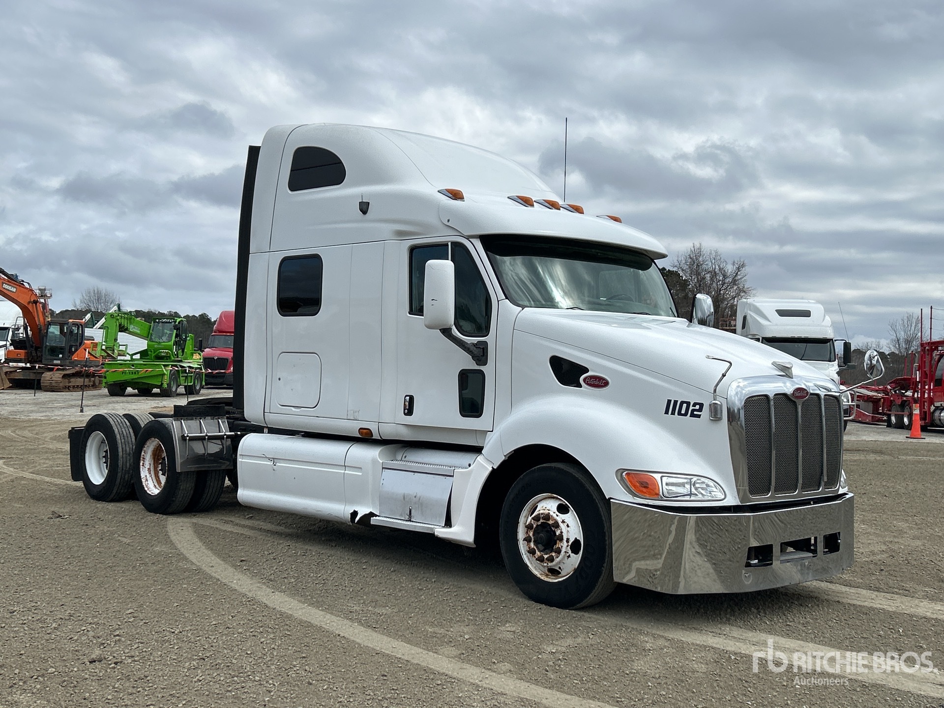 General Appearance with Picture, Right Front Corner