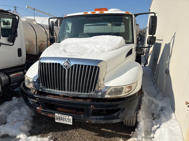 2009 International DuraStar 4300 4x2 Spreader Truck