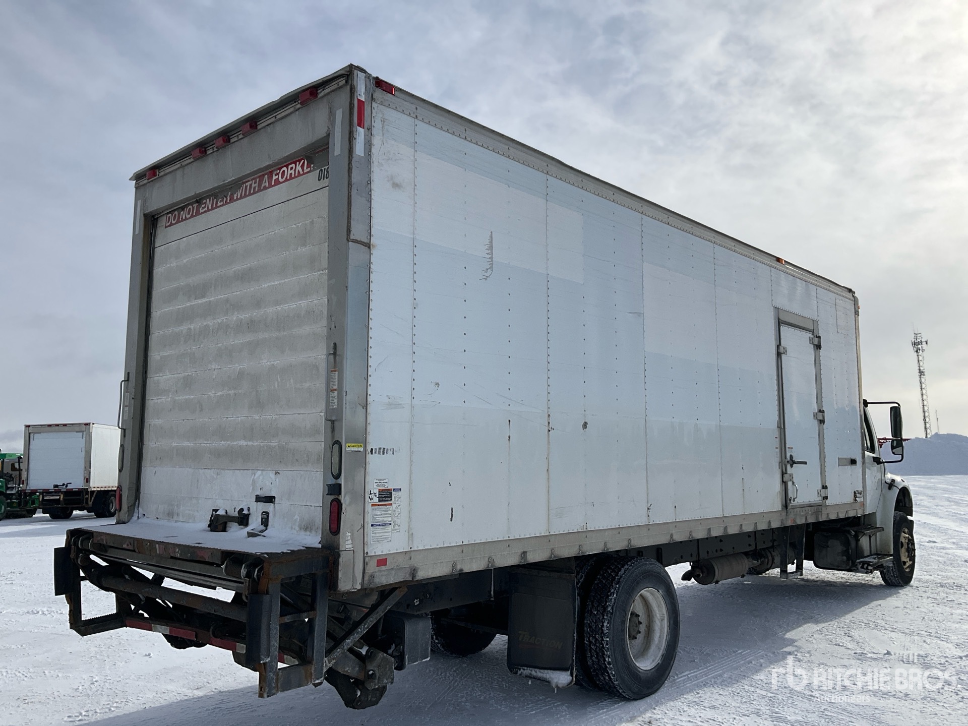 General Appearance with Imagen: esquina trasera derecha