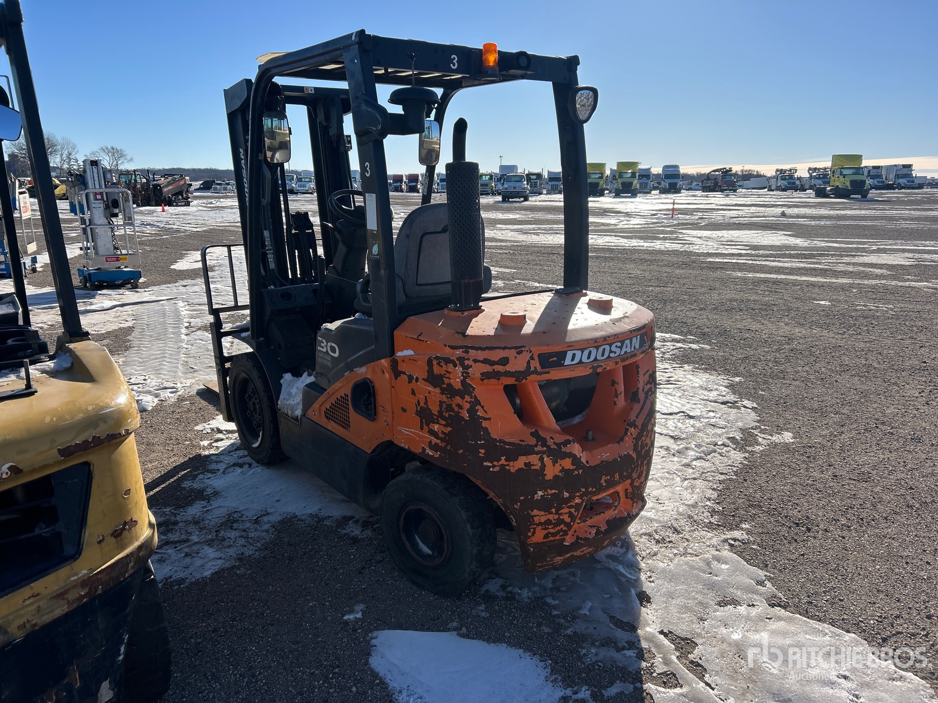 General Appearance with Bild, Ecke hinten links