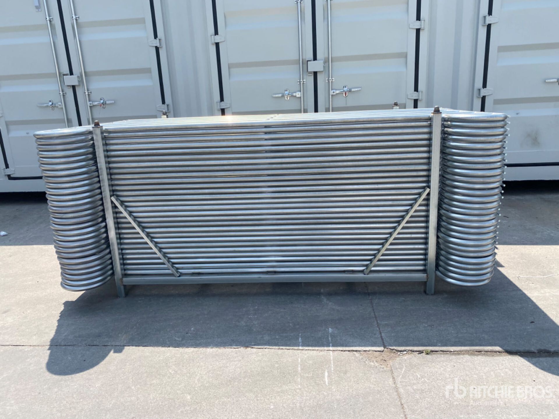 General Appearance with Featured Photo