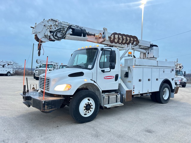 2015 Altec DC47-BR on 2016 Frieghtliner M2 106 4x2 Digger Derrick Truck