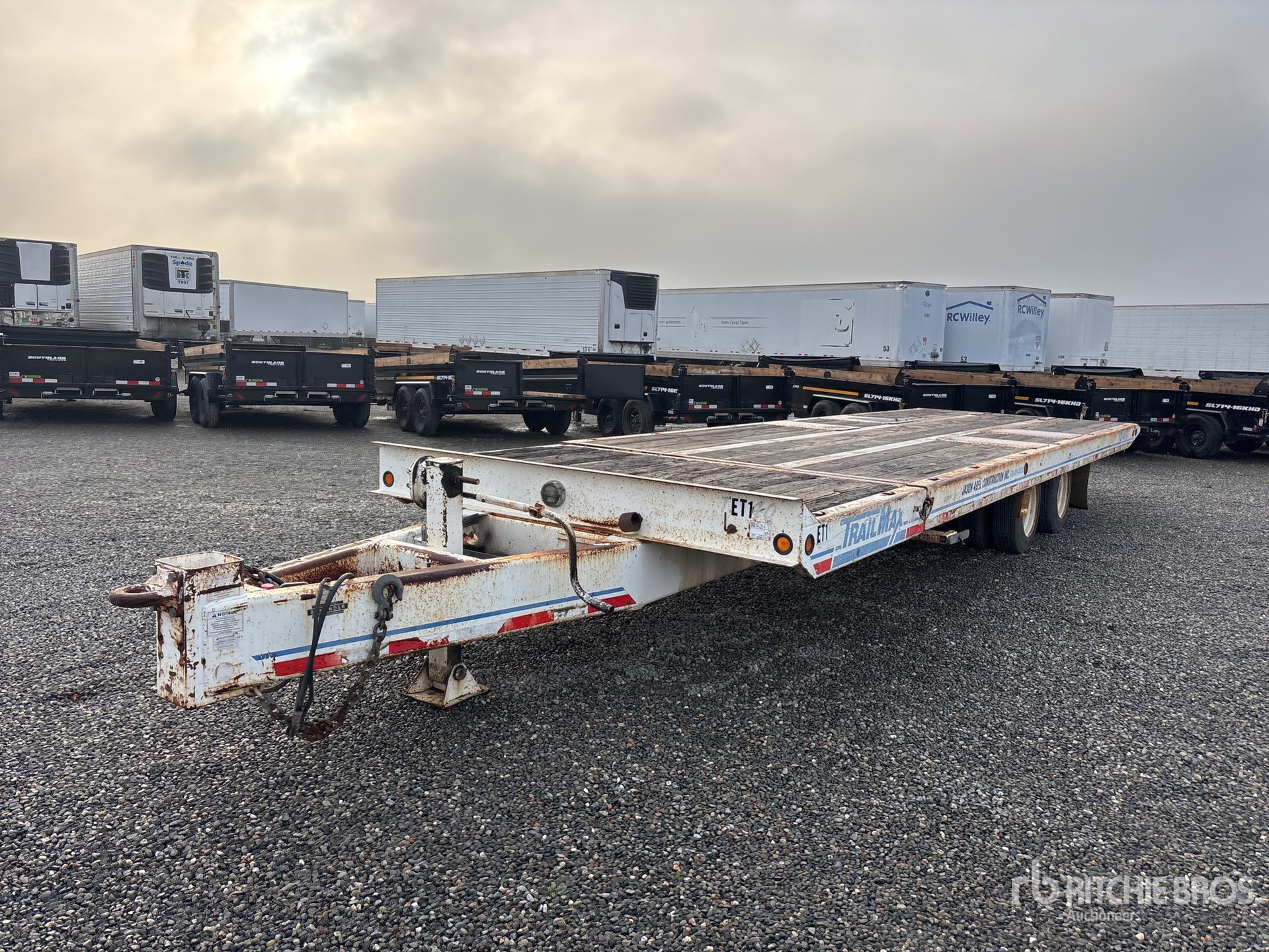 General Appearance with Featured Photo