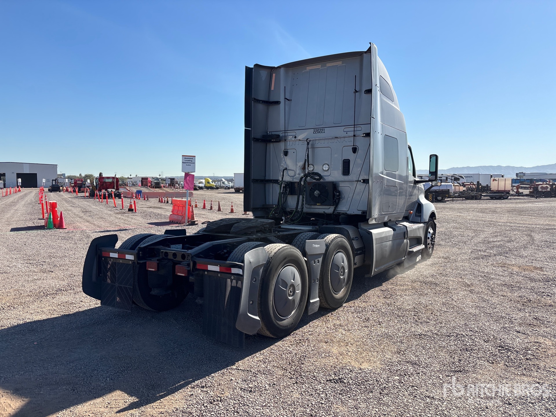 General Appearance with Picture, Right Rear Corner