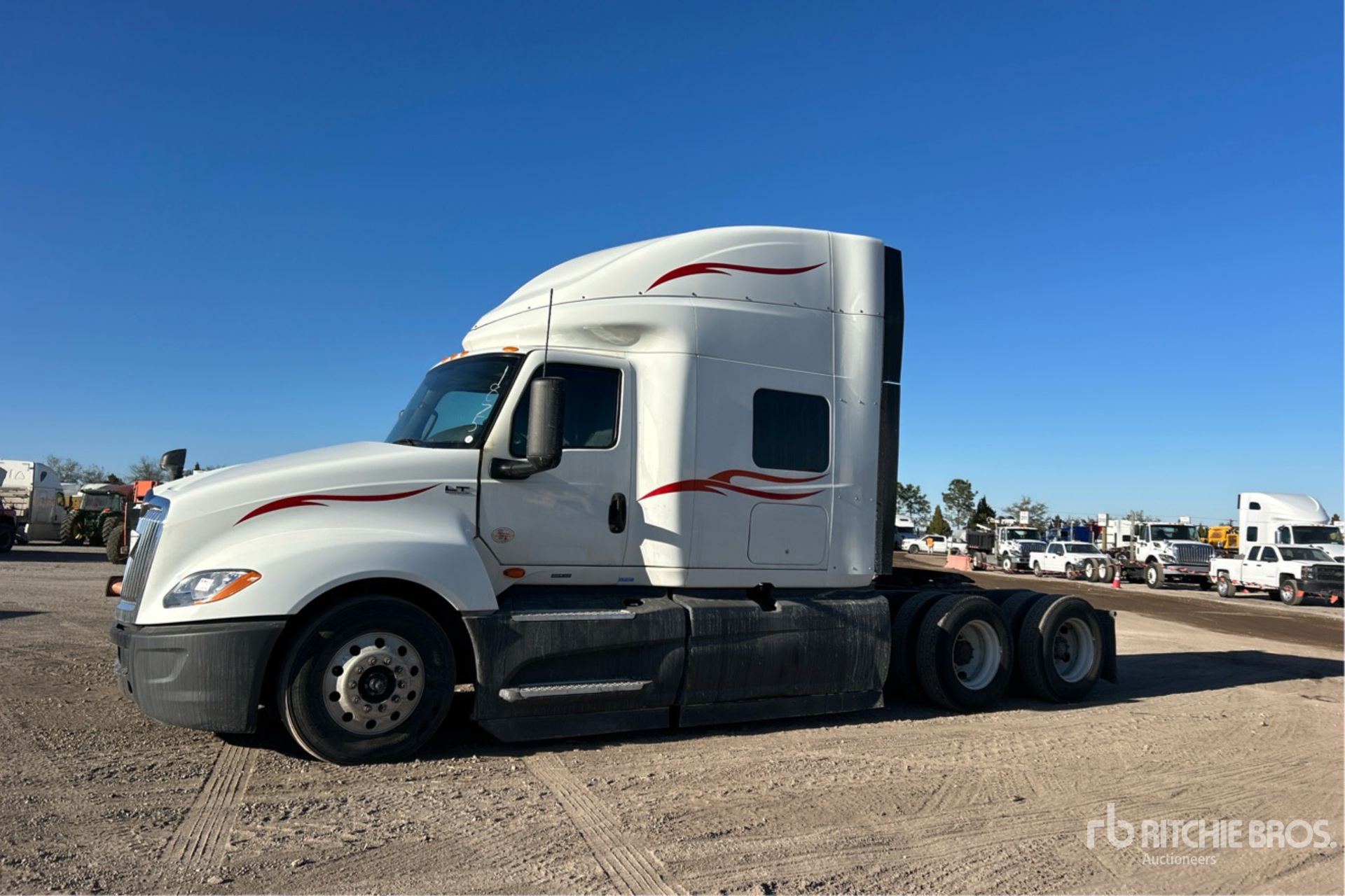 General Appearance with Picture, Left Front Corner