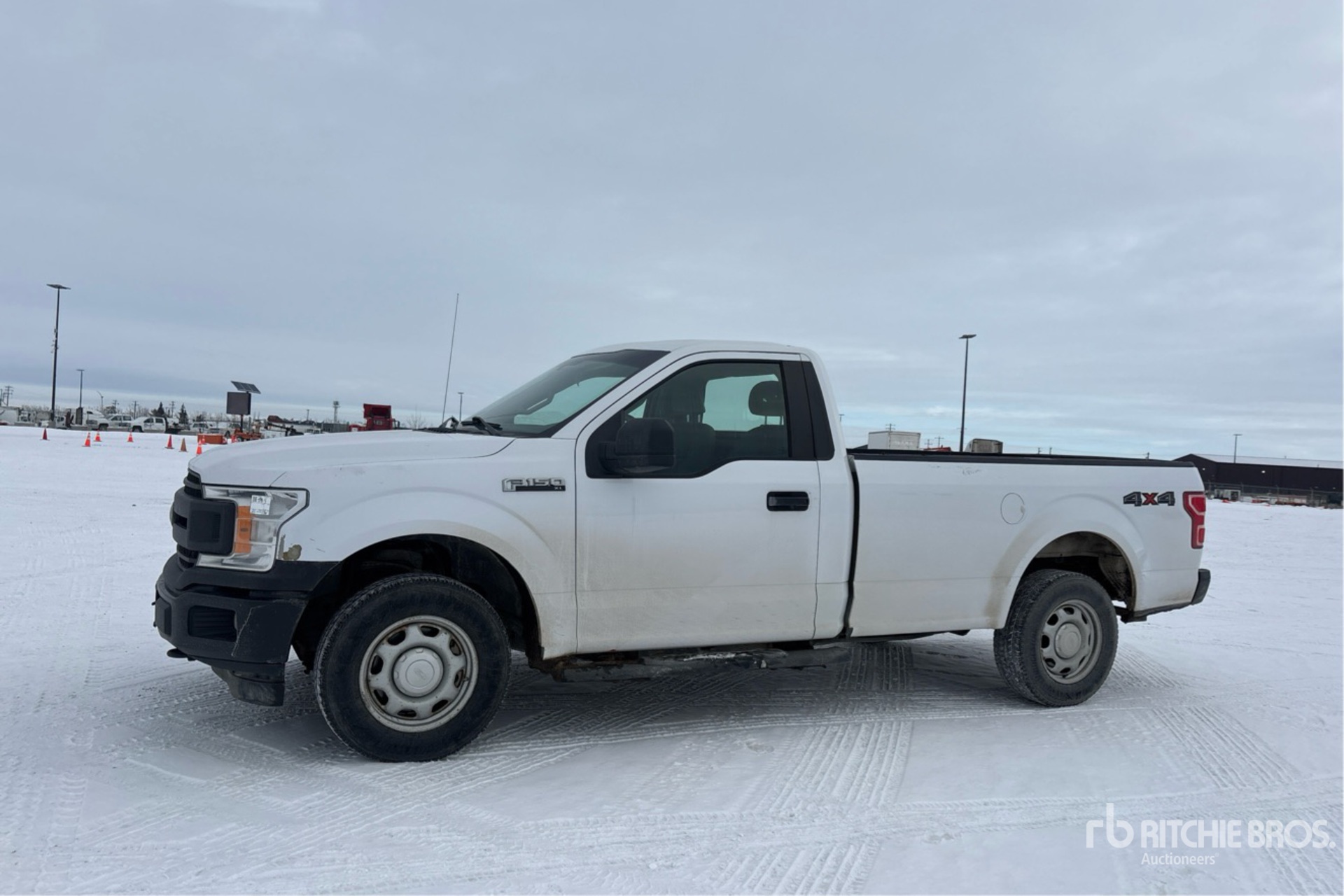 General Appearance with Picture, Left Front Corner