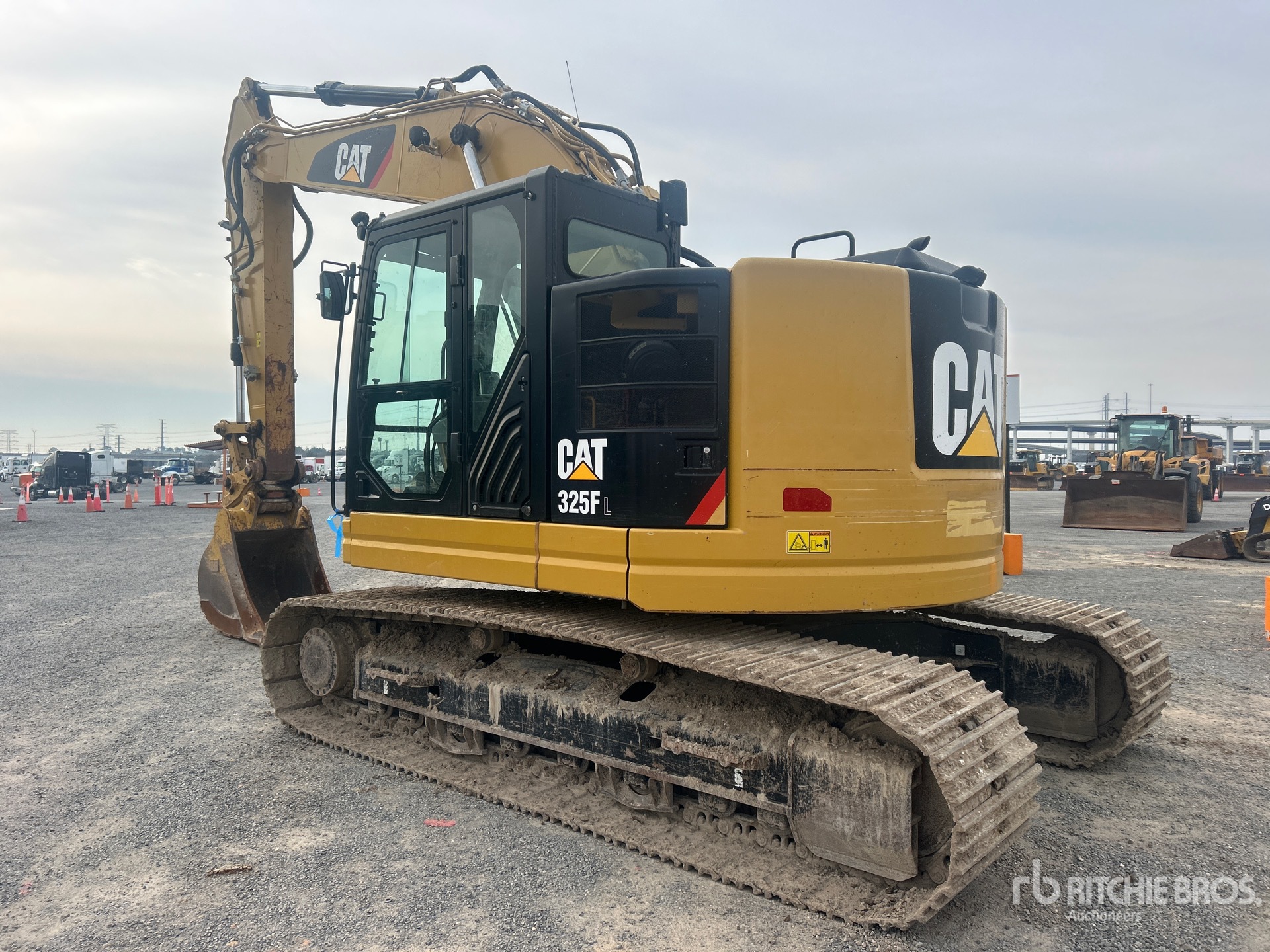 General Appearance with Imagen: esquina trasera izquierda