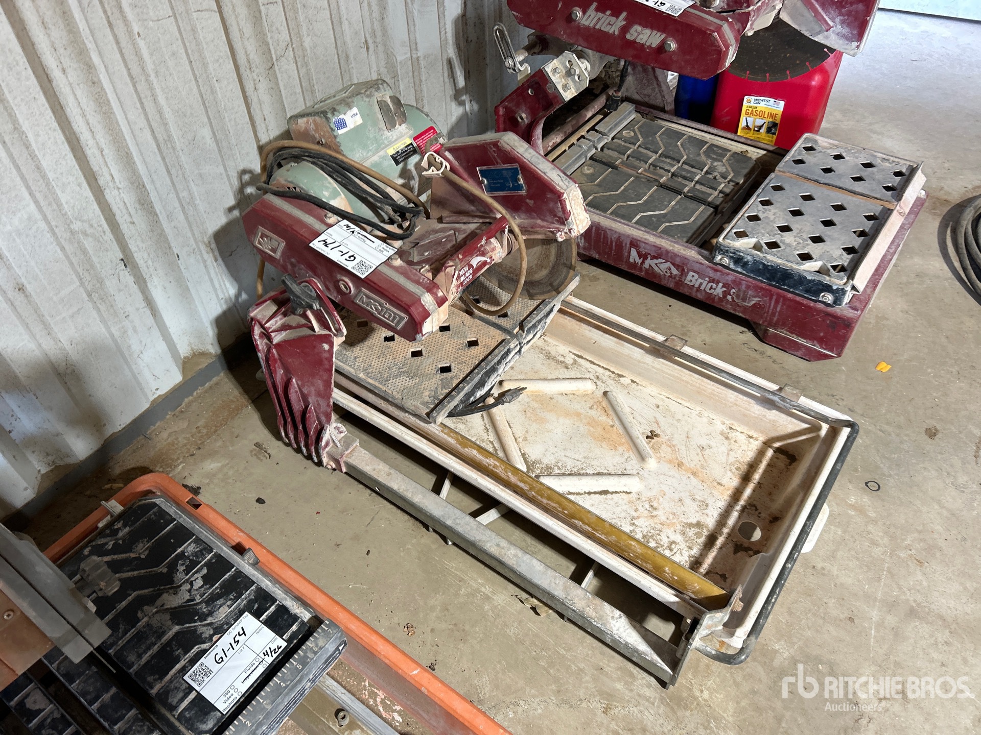 General Appearance with Foto, angolo anteriore destro