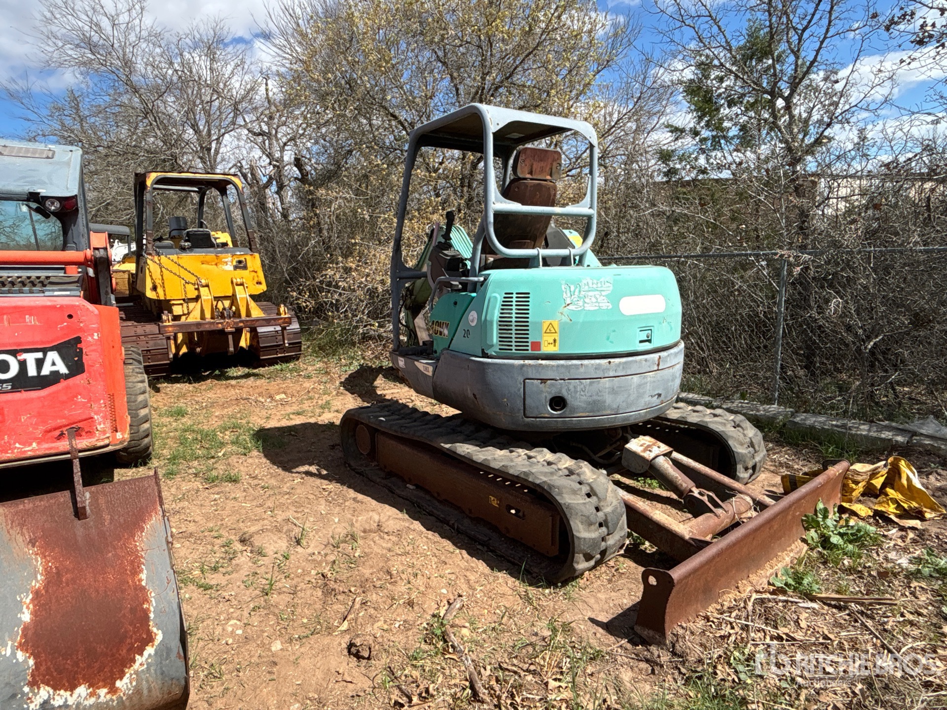 General Appearance with Imagen: esquina trasera izquierda