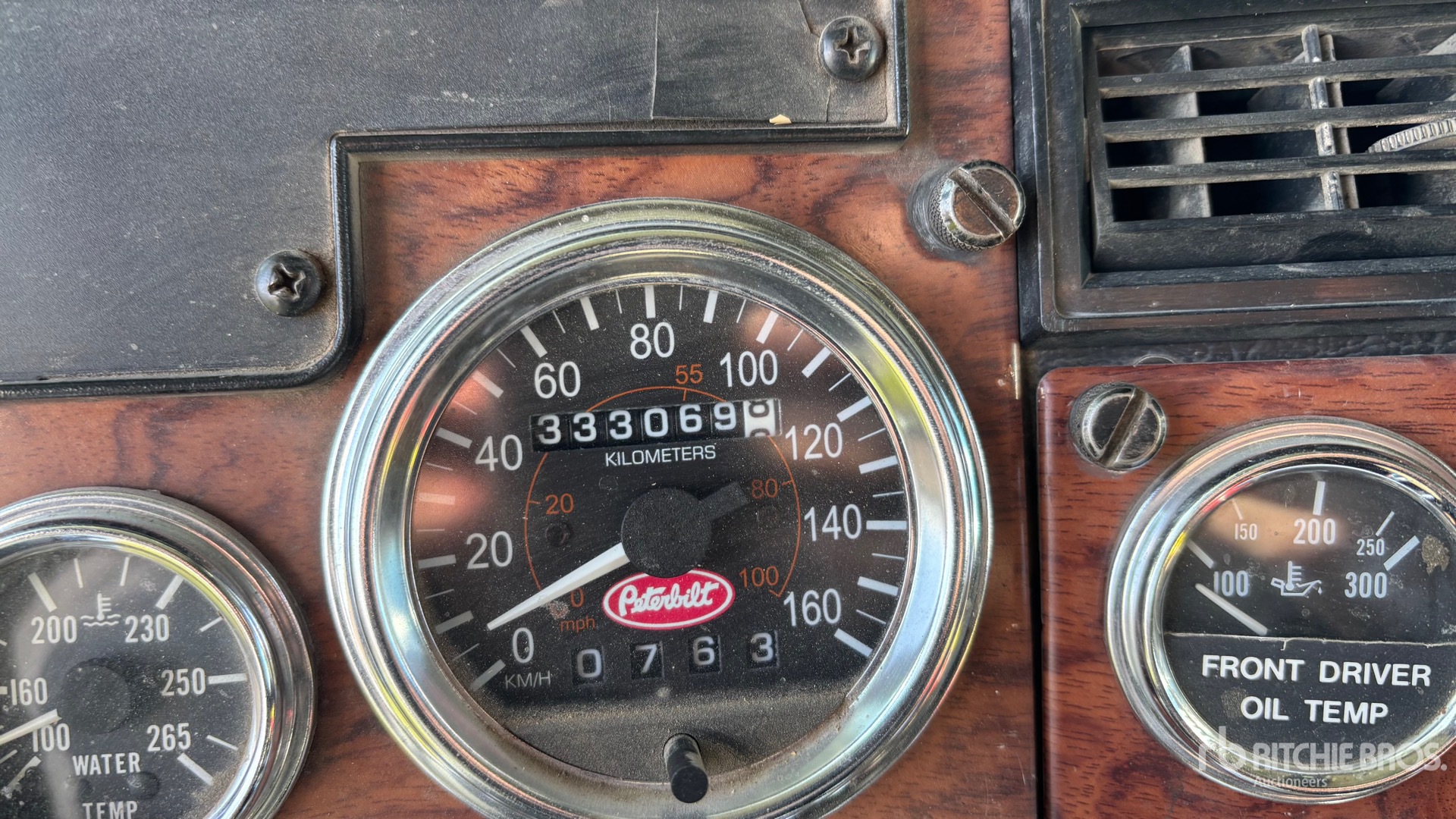 General Appearance with Hour Meter / Odometer