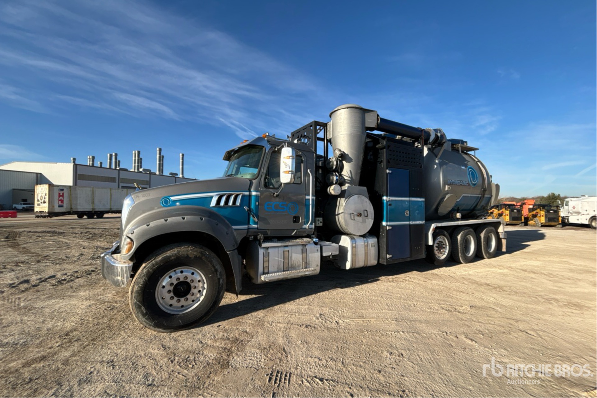 General Appearance with Foto, angolo anteriore sinistro