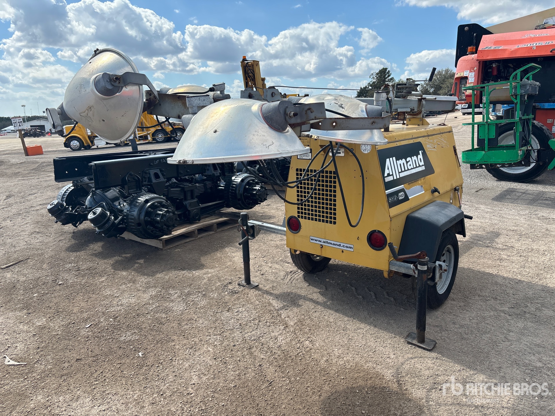 General Appearance with Bild, Ecke hinten rechts