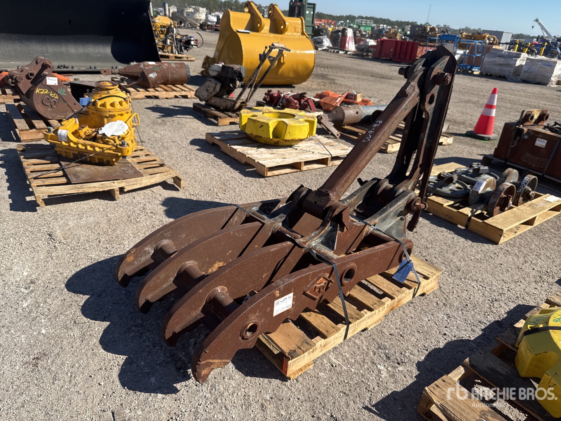 Aspect général with Image, coin avant droit