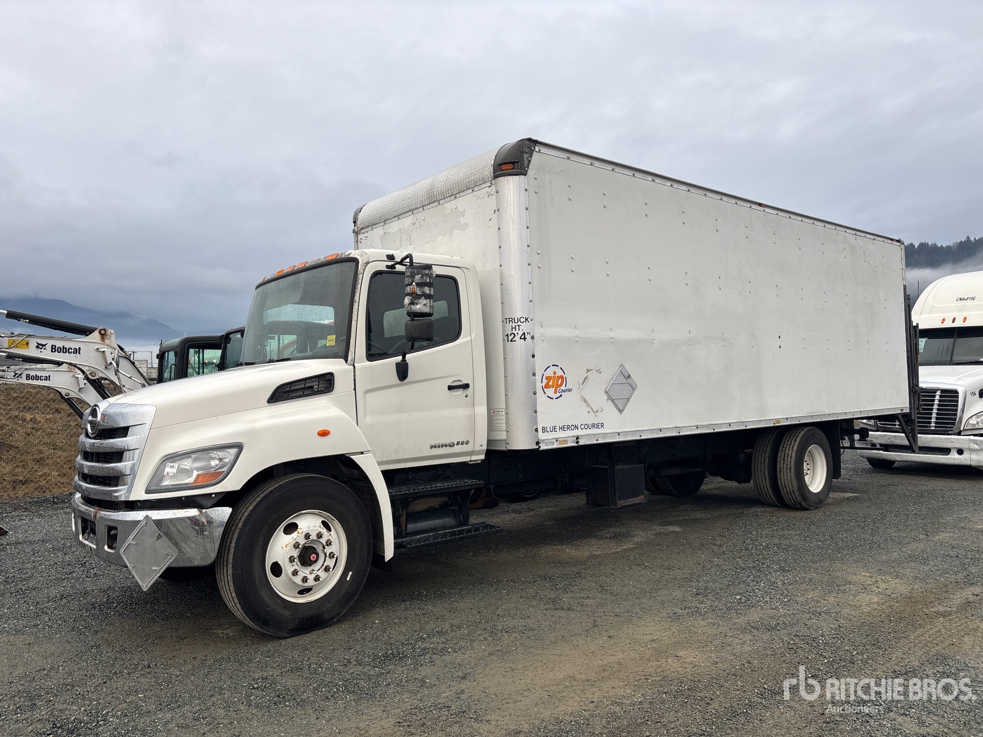 General Appearance with Featured Photo