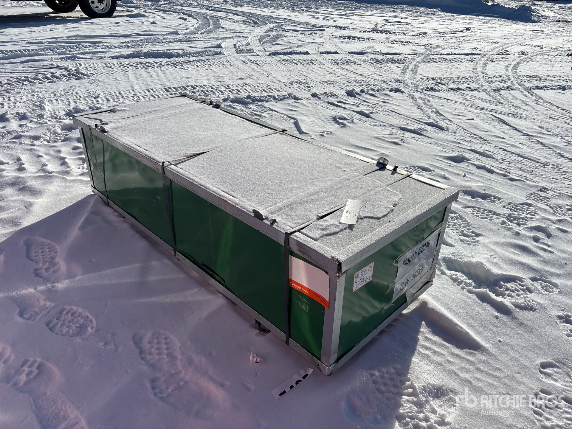 General Appearance with Picture, Right Rear Corner