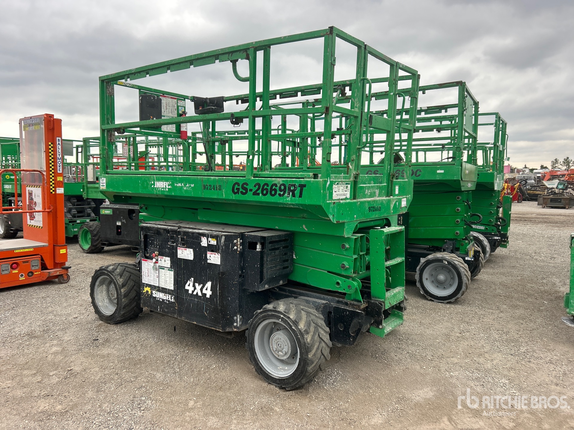 General Appearance with Picture, Left Rear Corner