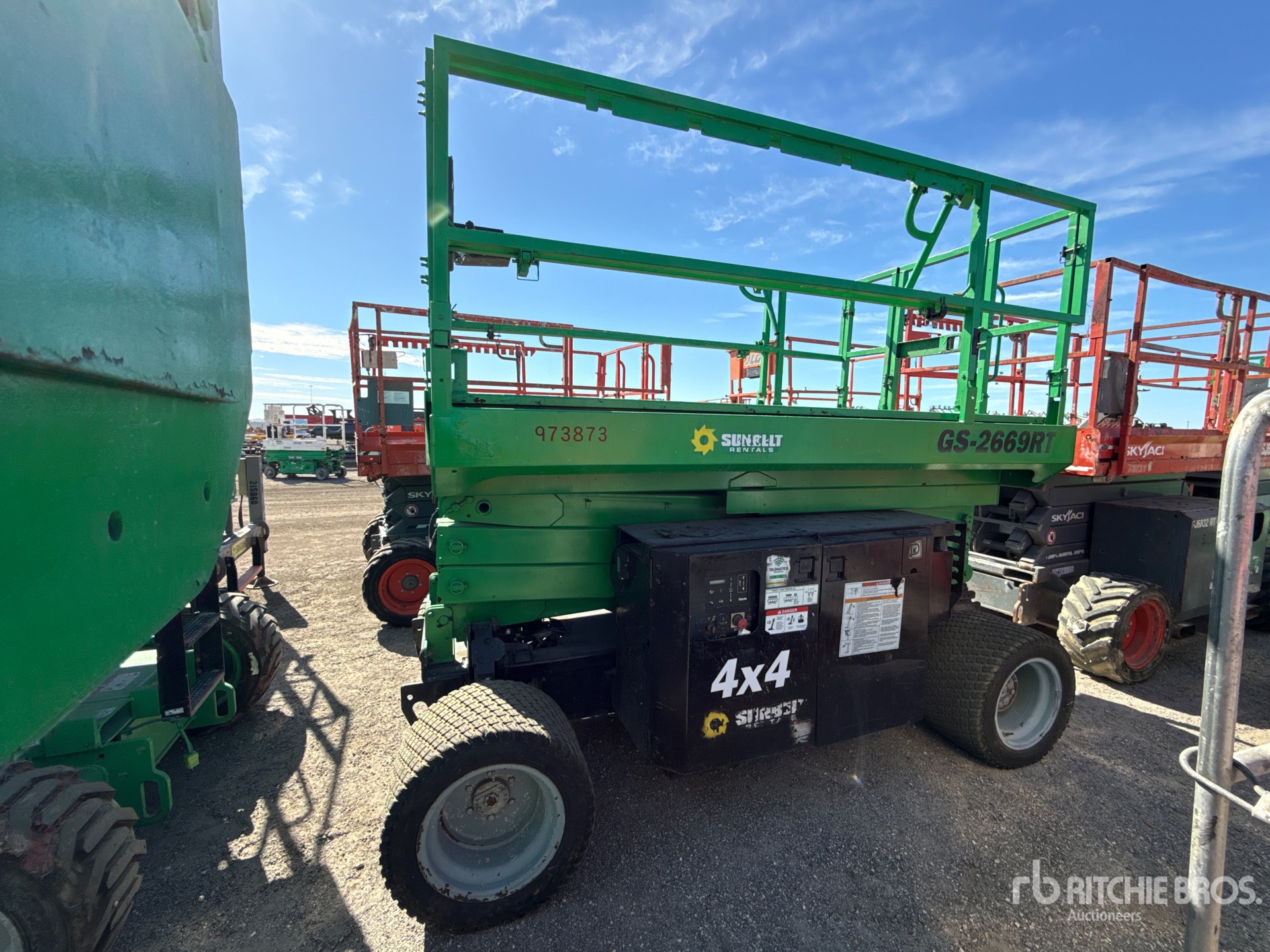 General Appearance with Picture, Left Front Corner