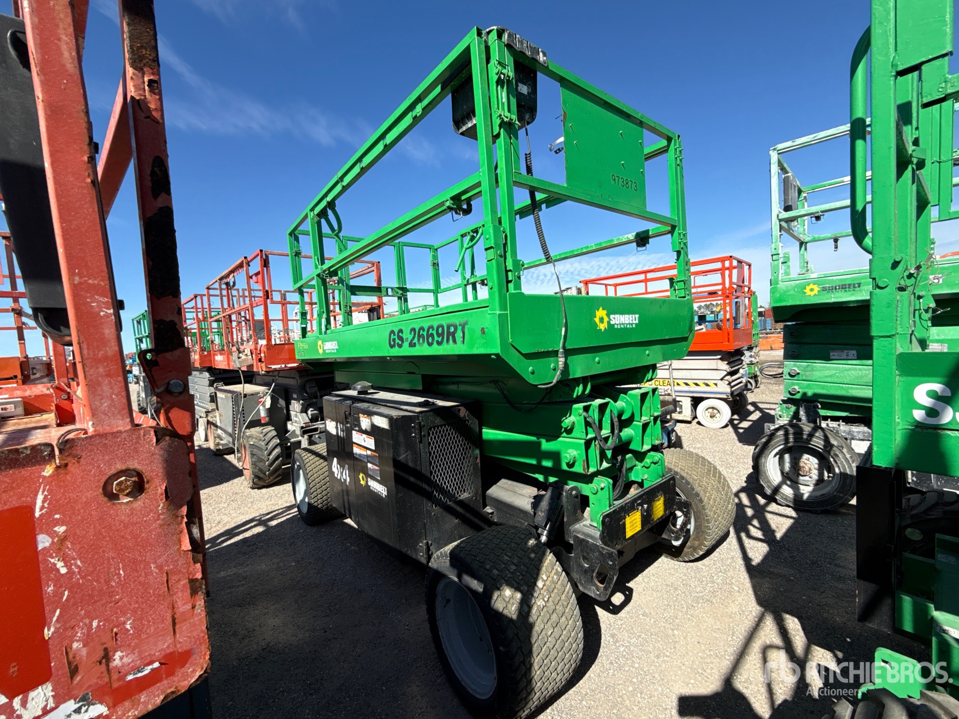 General Appearance with Picture, Right Front Corner