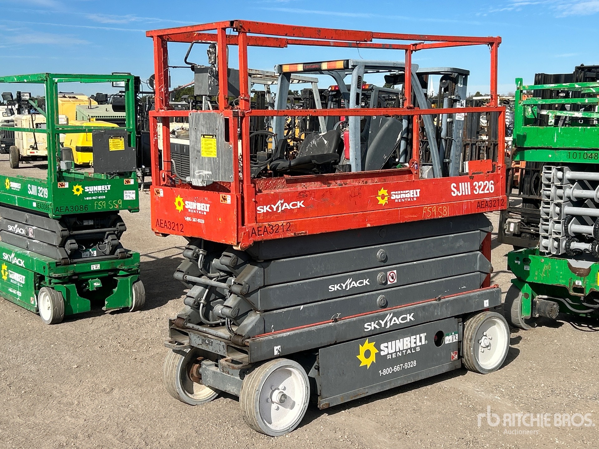 General Appearance with Picture, Left Front Corner