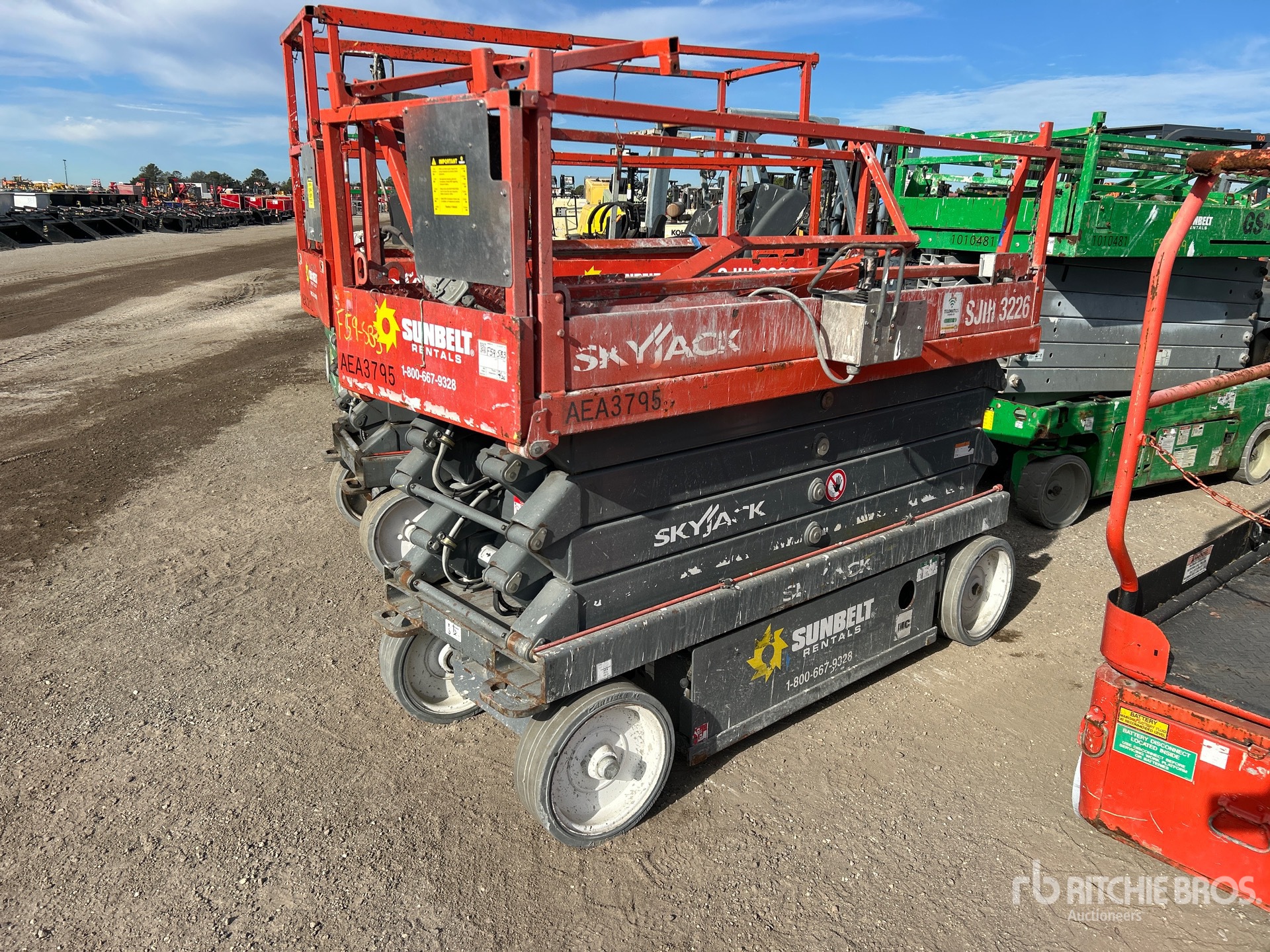 General Appearance with Picture, Left Front Corner