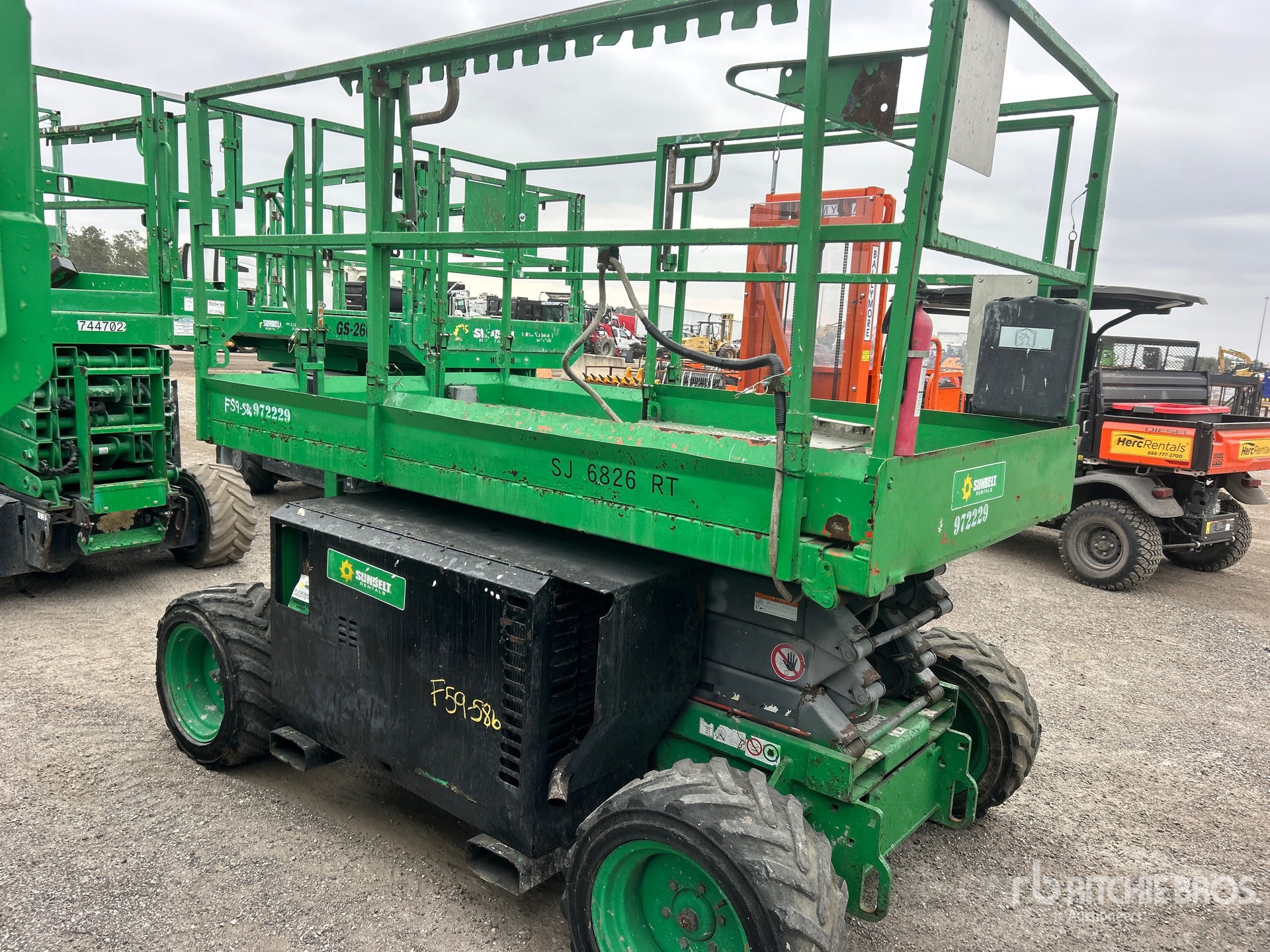 General Appearance with Picture, Right Front Corner