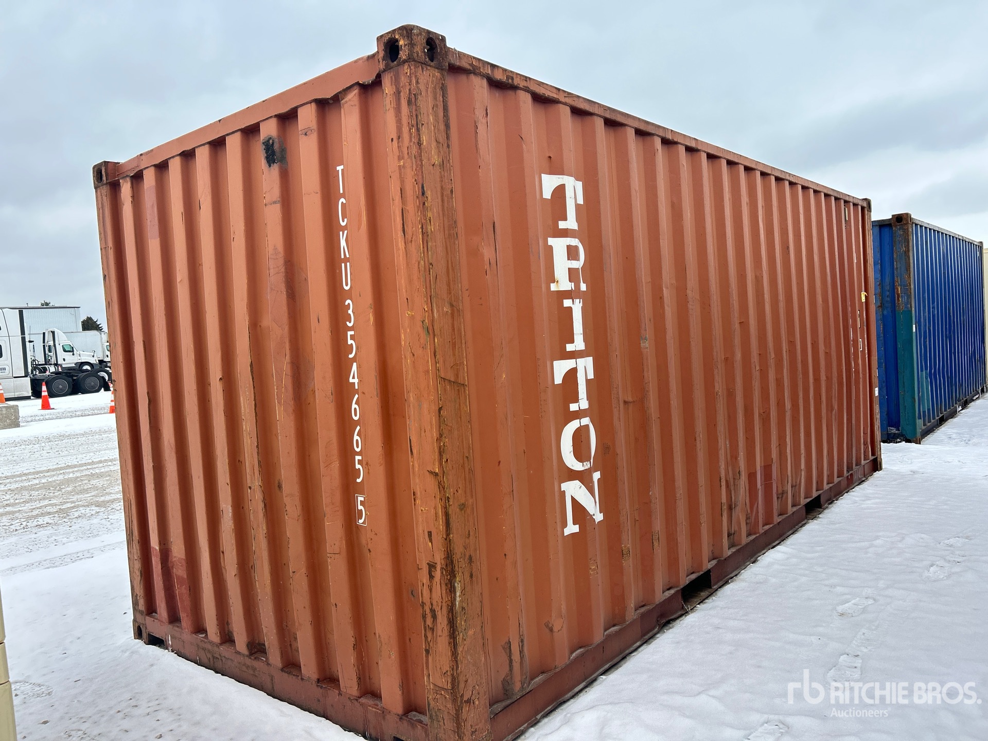 General Appearance with Picture, Right Rear Corner