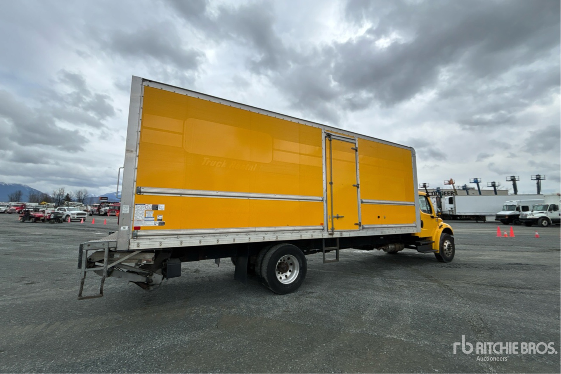 General Appearance with Picture, Right Rear Corner