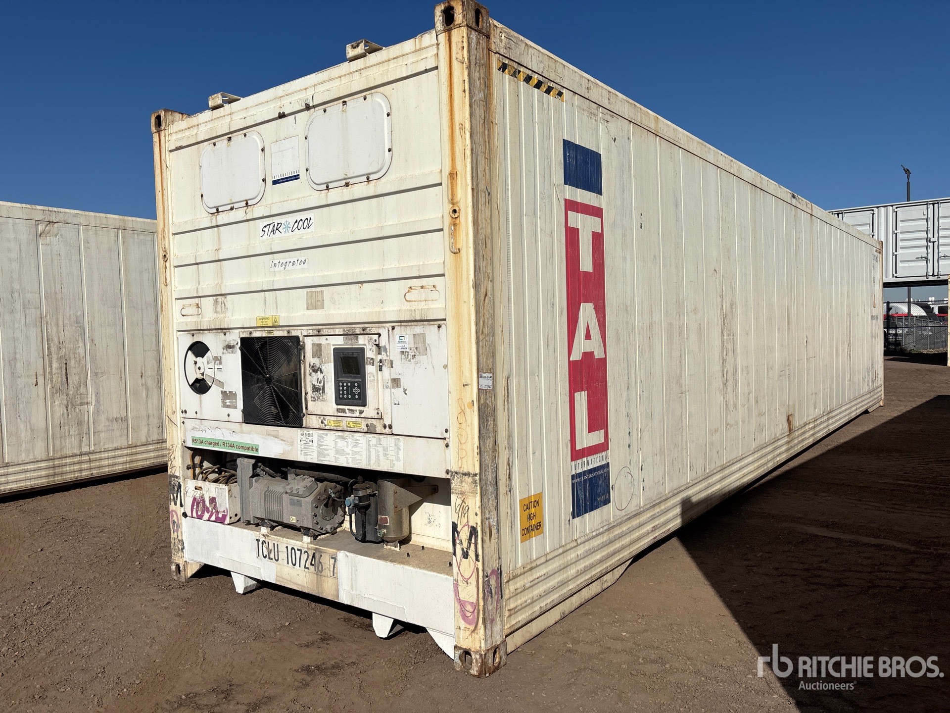 General Appearance with Foto, angolo anteriore sinistro