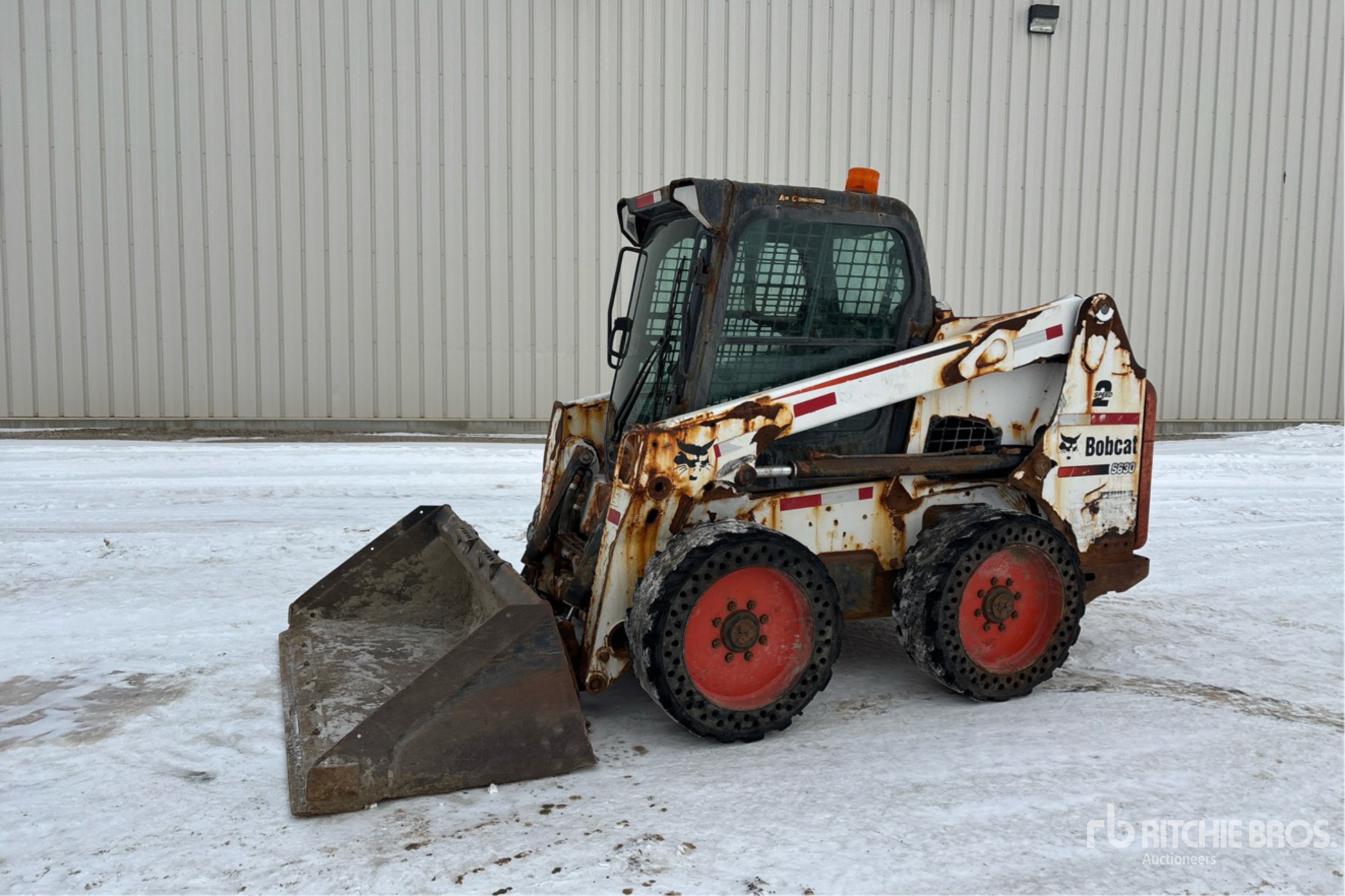 General Appearance with Picture, Left Front Corner