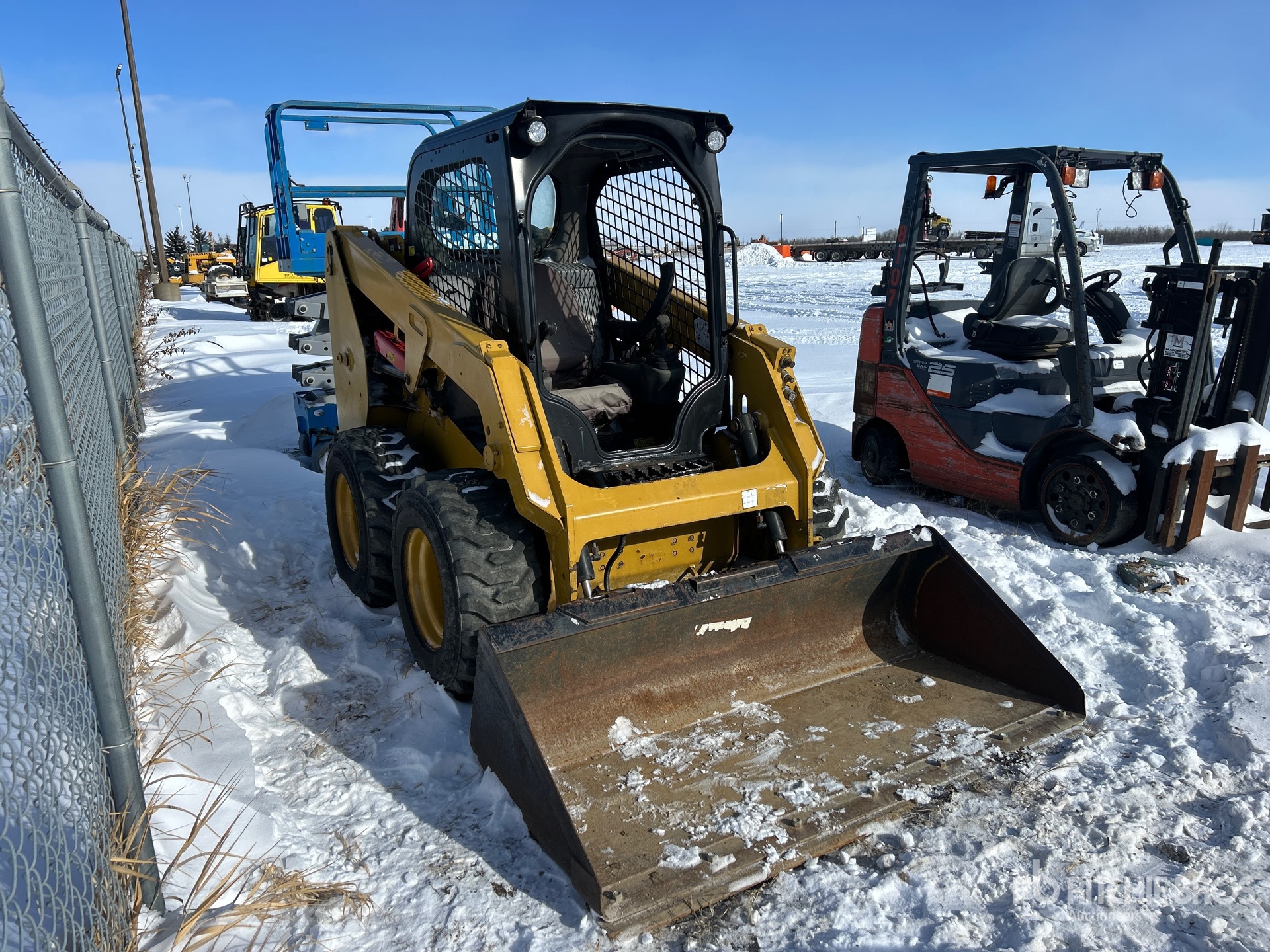 General Appearance with Picture, Right Front Corner