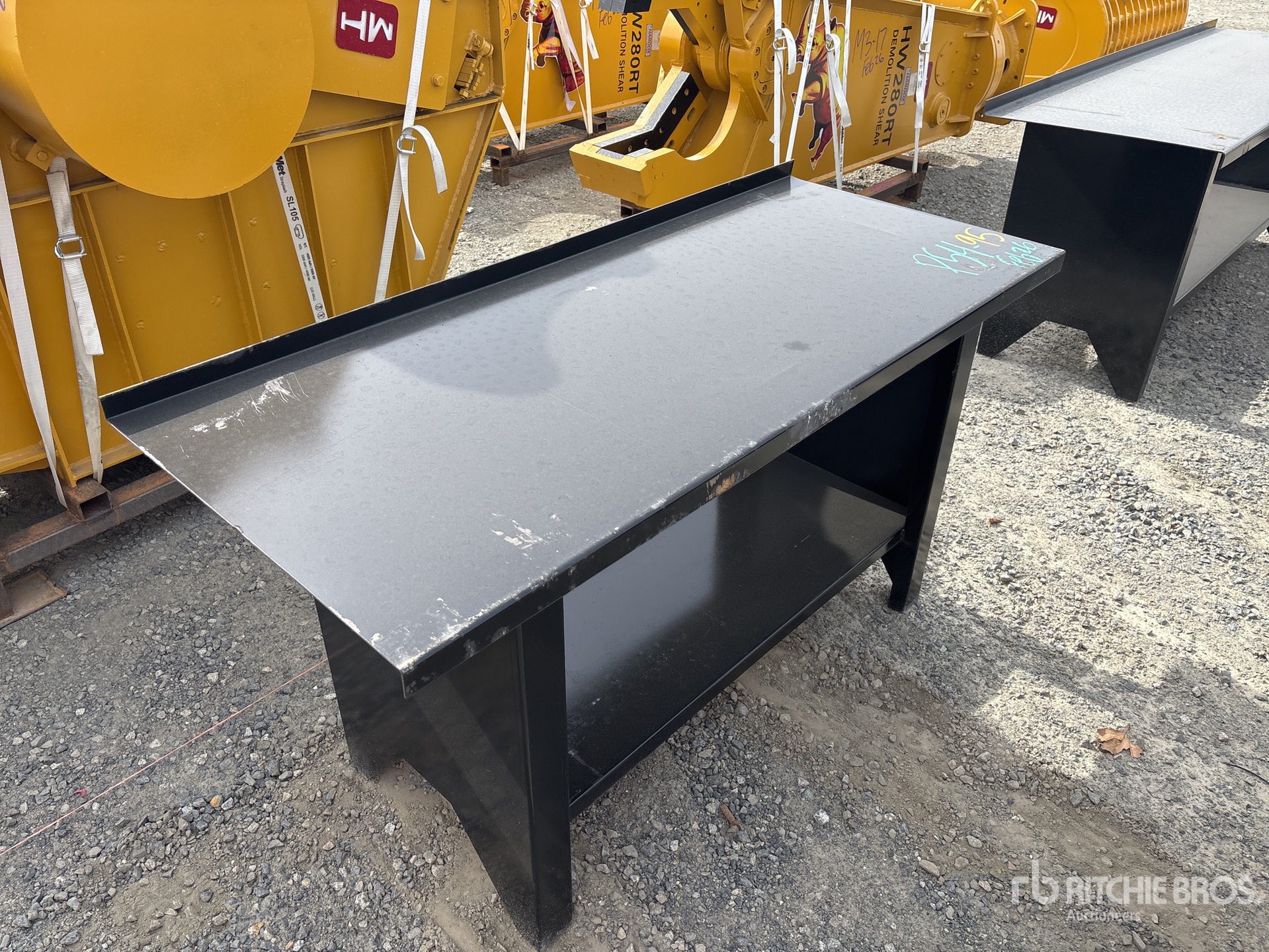 General Appearance with Foto, angolo anteriore sinistro