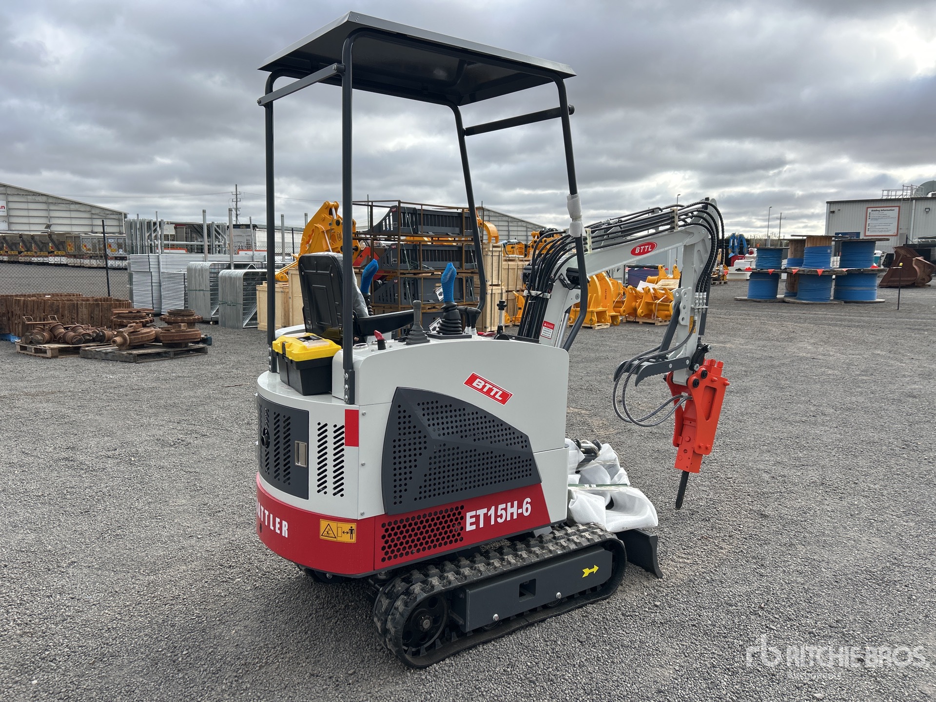 General Appearance with Picture, Right Rear Corner