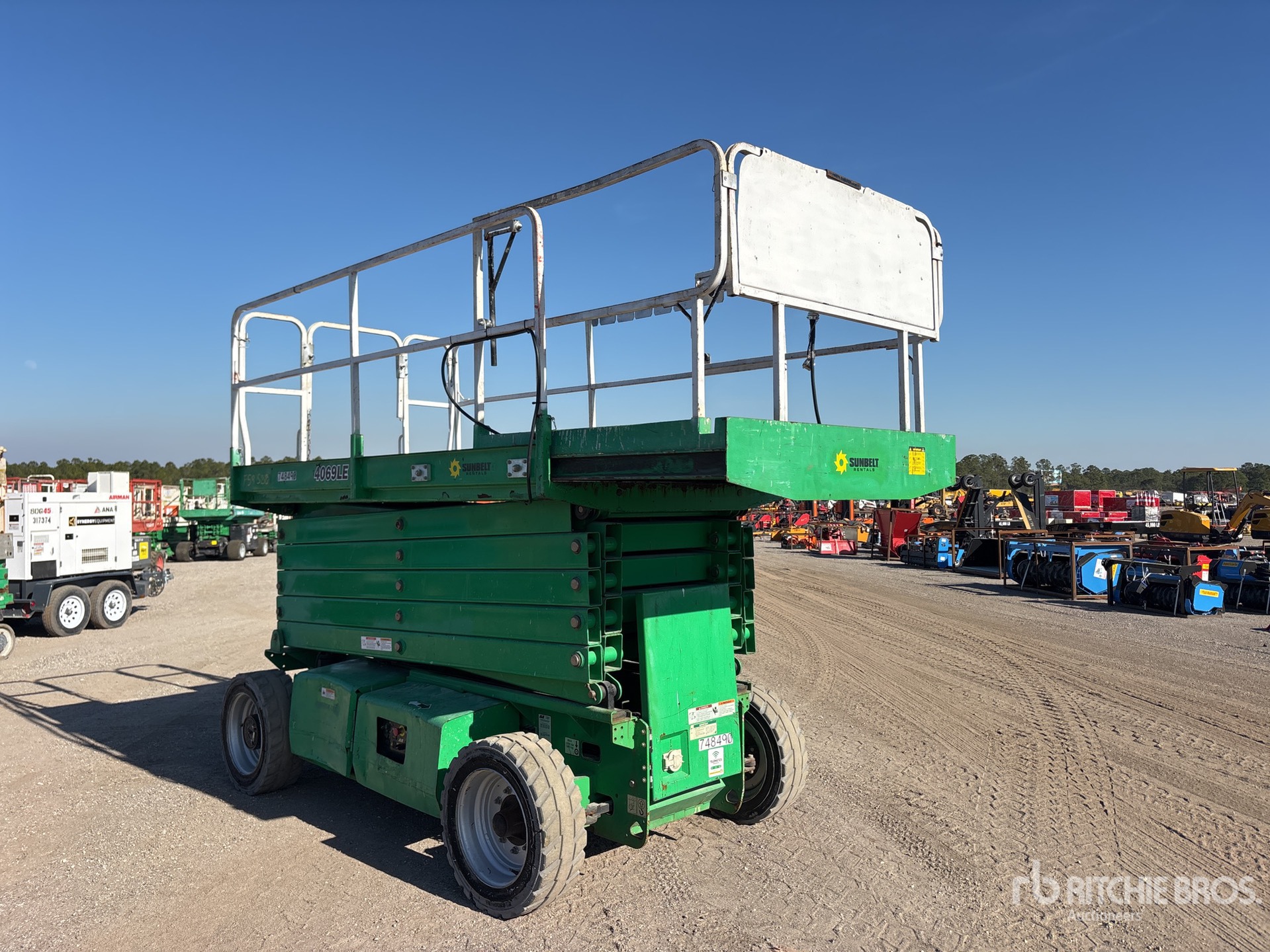 General Appearance with Picture, Right Front Corner