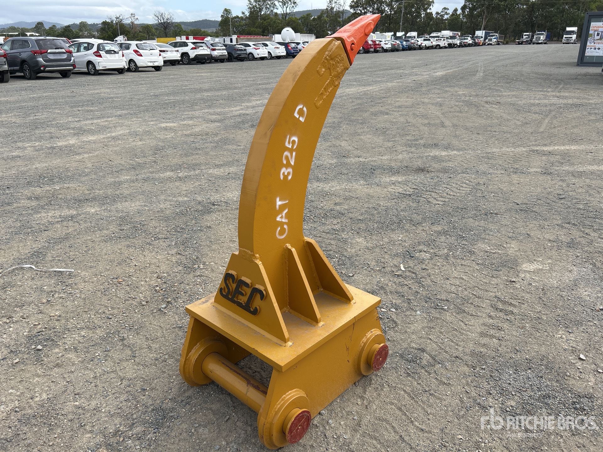 General Appearance with Picture, Right Rear Corner