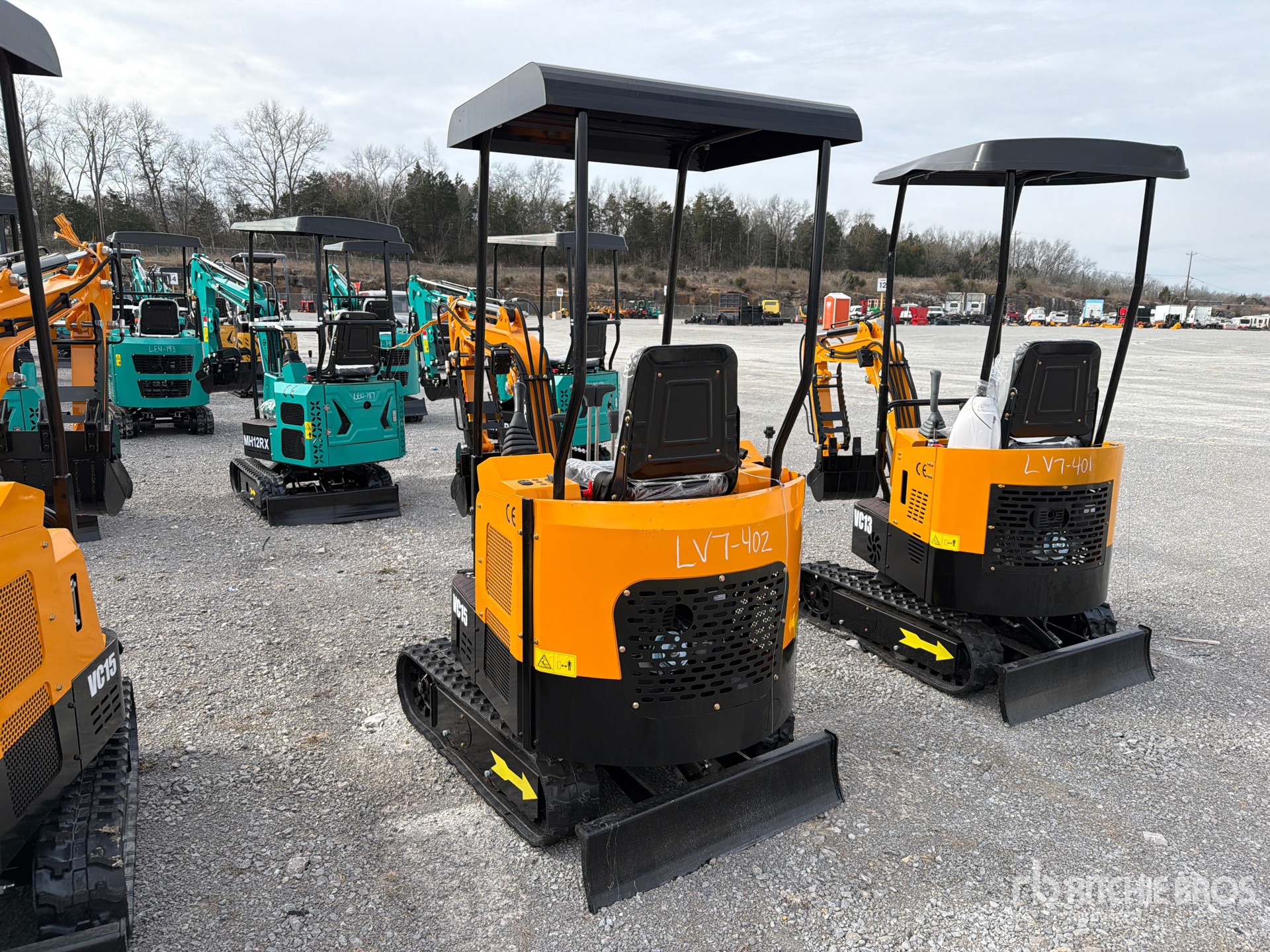 General Appearance with Picture, Left Rear Corner