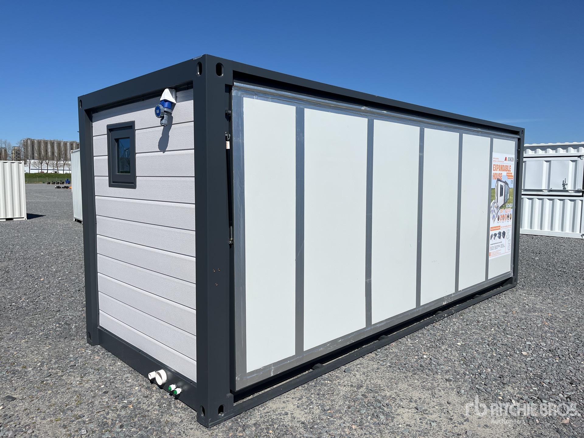 General Appearance with Picture, Right Rear Corner