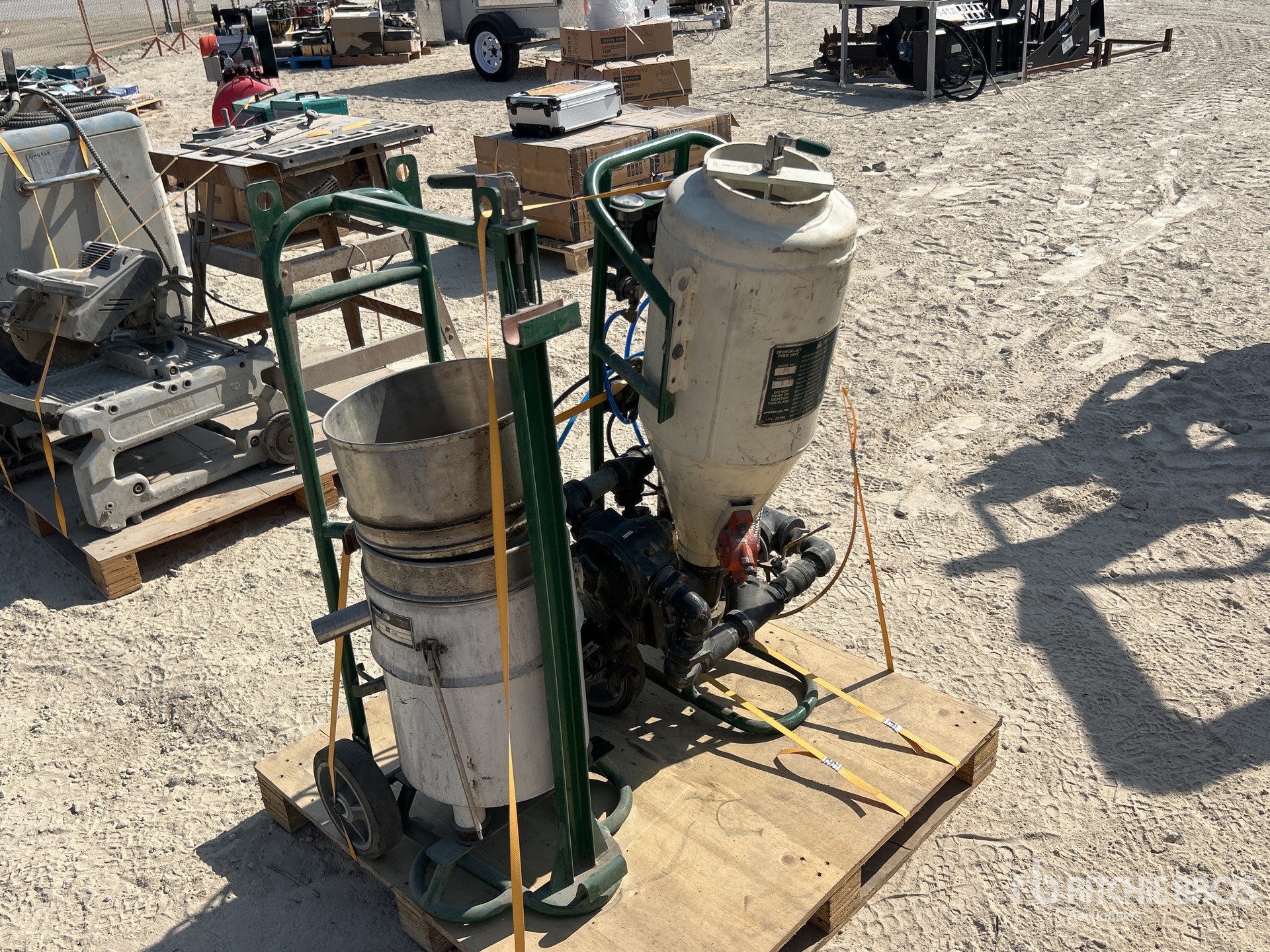 Aspect général with Image, coin avant droit