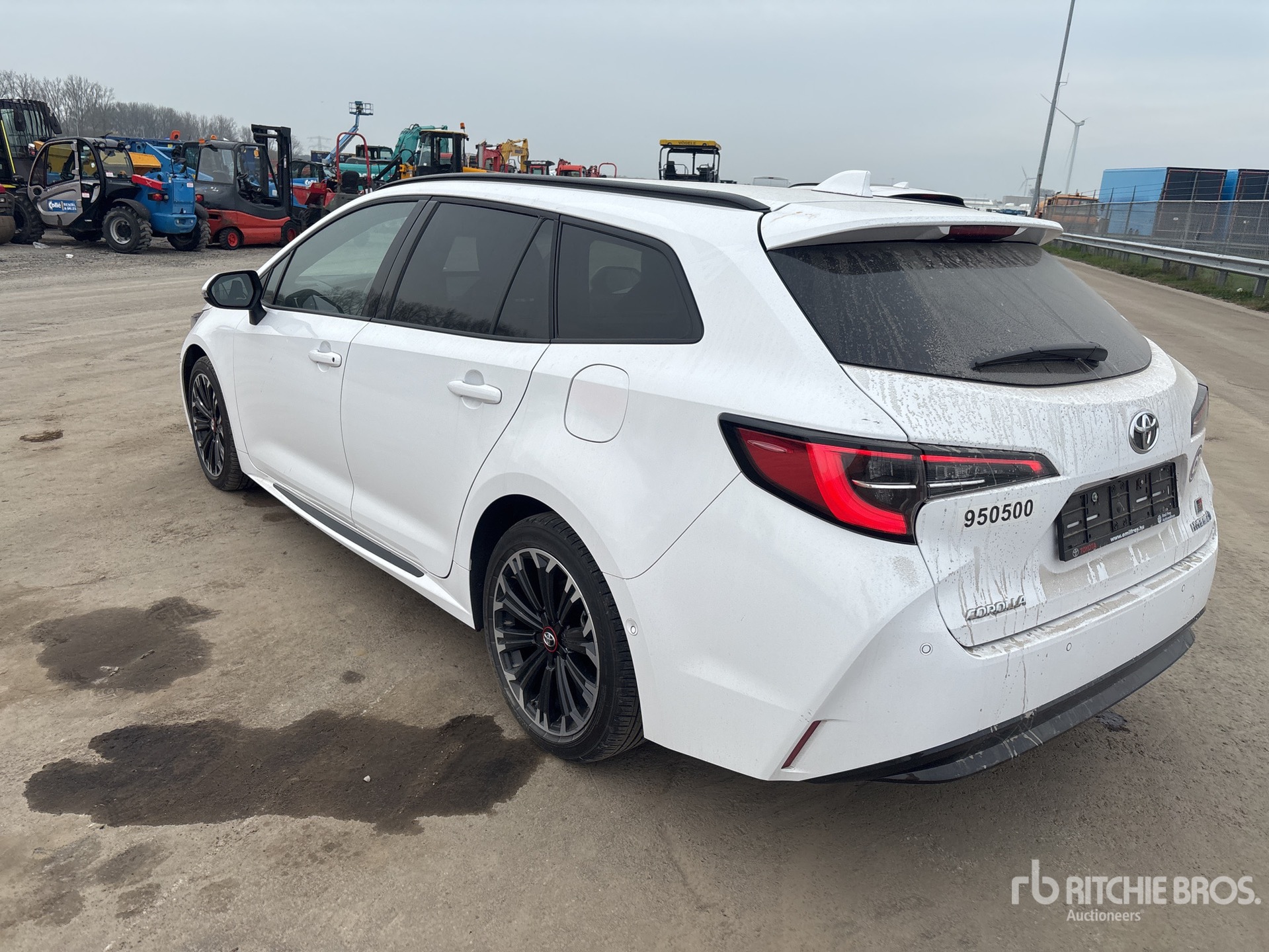 General Appearance with Picture, Left Rear Corner