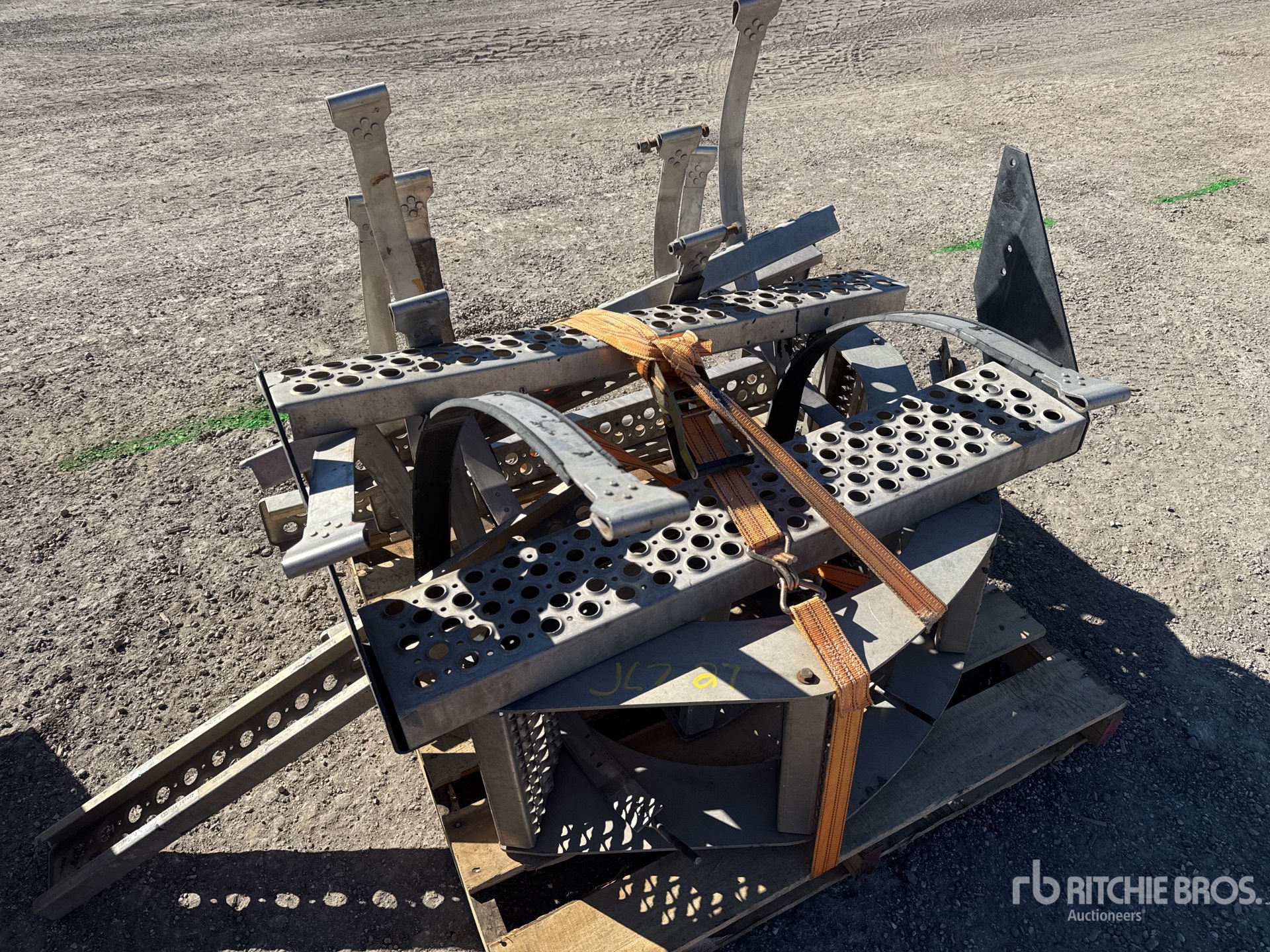 Aspect général with Image, coin arrière droit