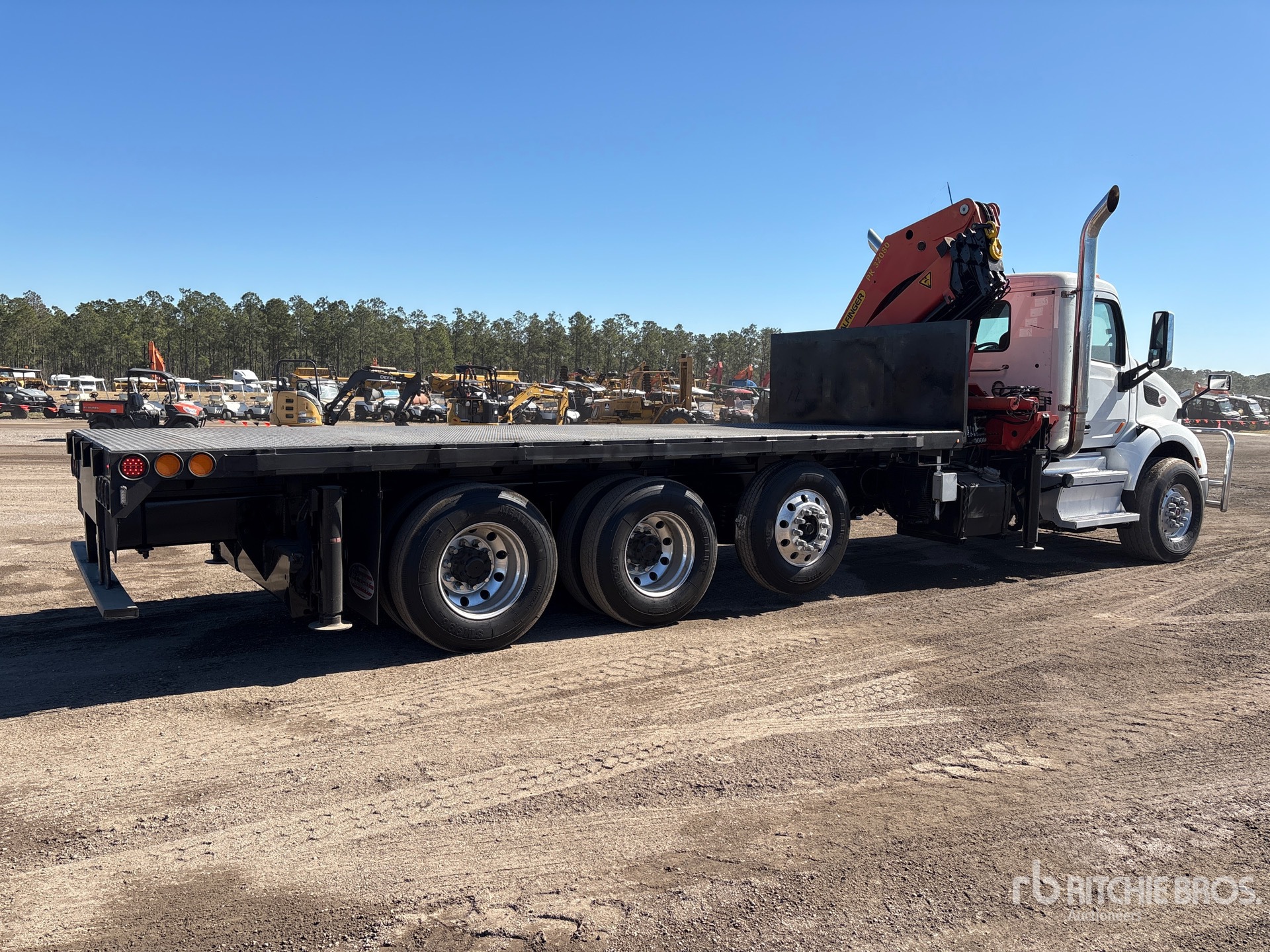 General Appearance with Bild, Ecke hinten rechts