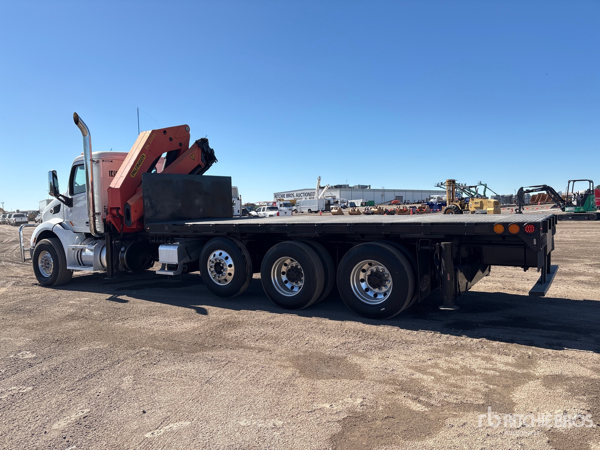 General Appearance with Bild, Ecke hinten links