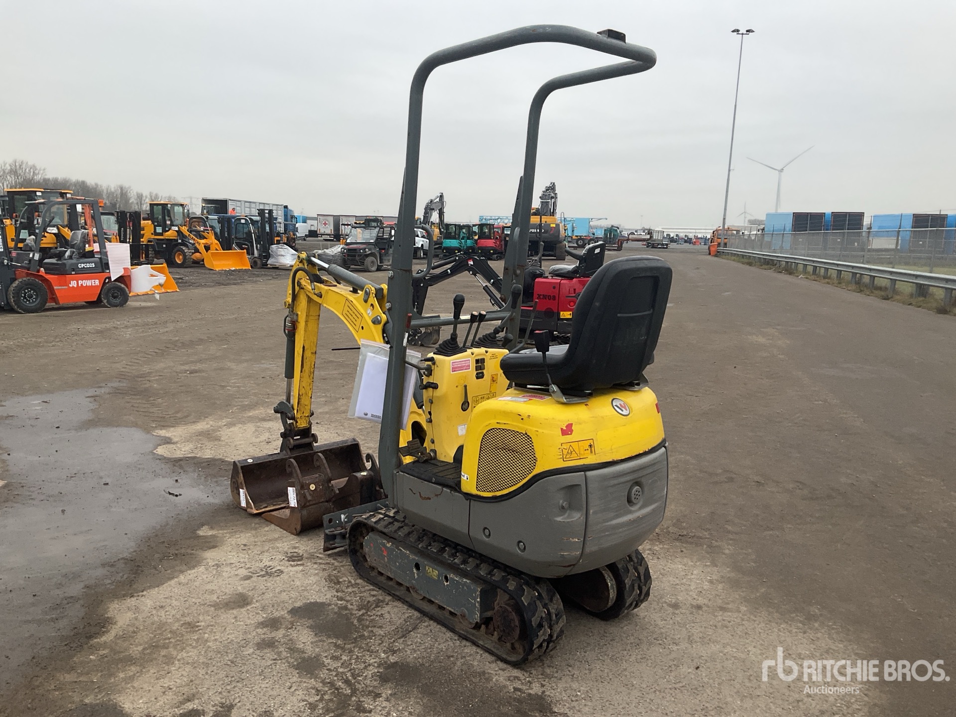 General Appearance with Imagen: esquina trasera izquierda